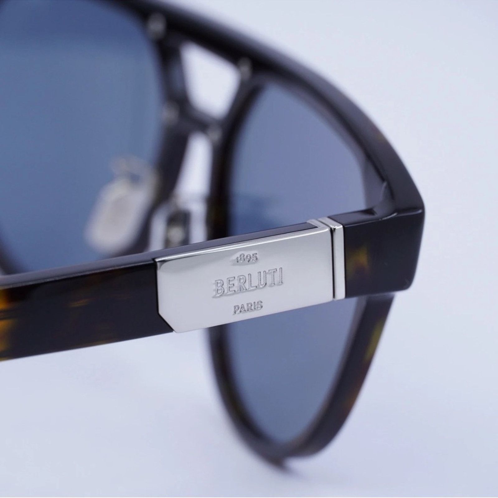 Berluti New! Berluti BL40002U 52V Sunglasses with Blue Lenses Size ONE SIZE - 5 Thumbnail