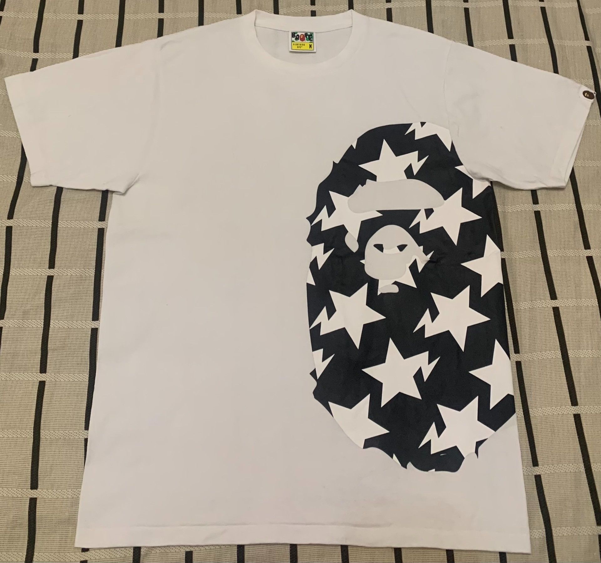 Bape Bape Ape Head T-Shirt M Men Size US M / EU 48-50 / 2 - 1 Thumbnail