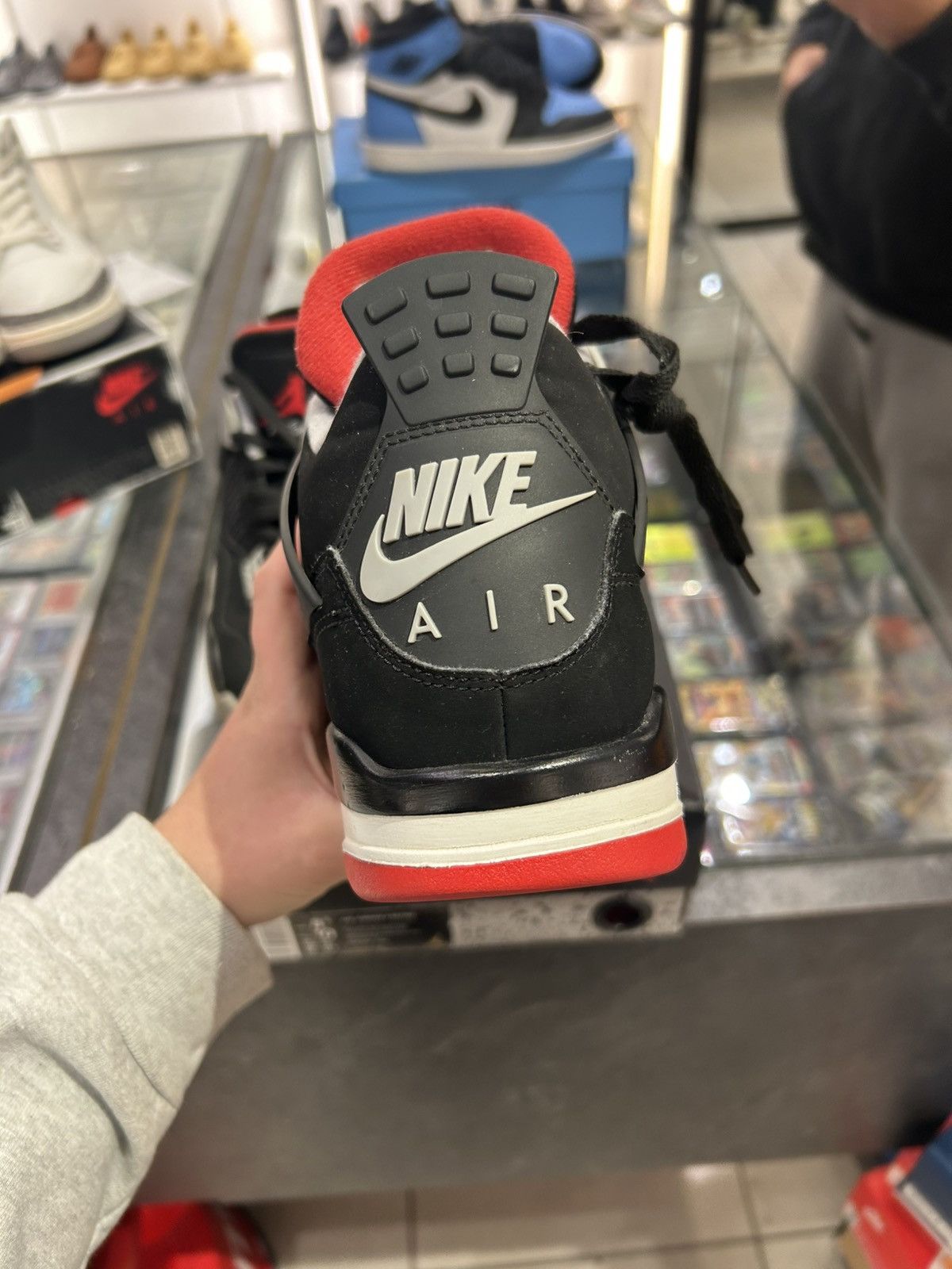 Jordan Brand Jordan 4 Bred (2019) Size US 8.5 / EU 41-42 - 3 Thumbnail