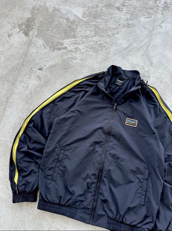 Oakley Vintage Light Jacket Oakley Nylon Zip Track Jacket Black S Size US S / EU 44-46 / 1 - 2 Thumbnail