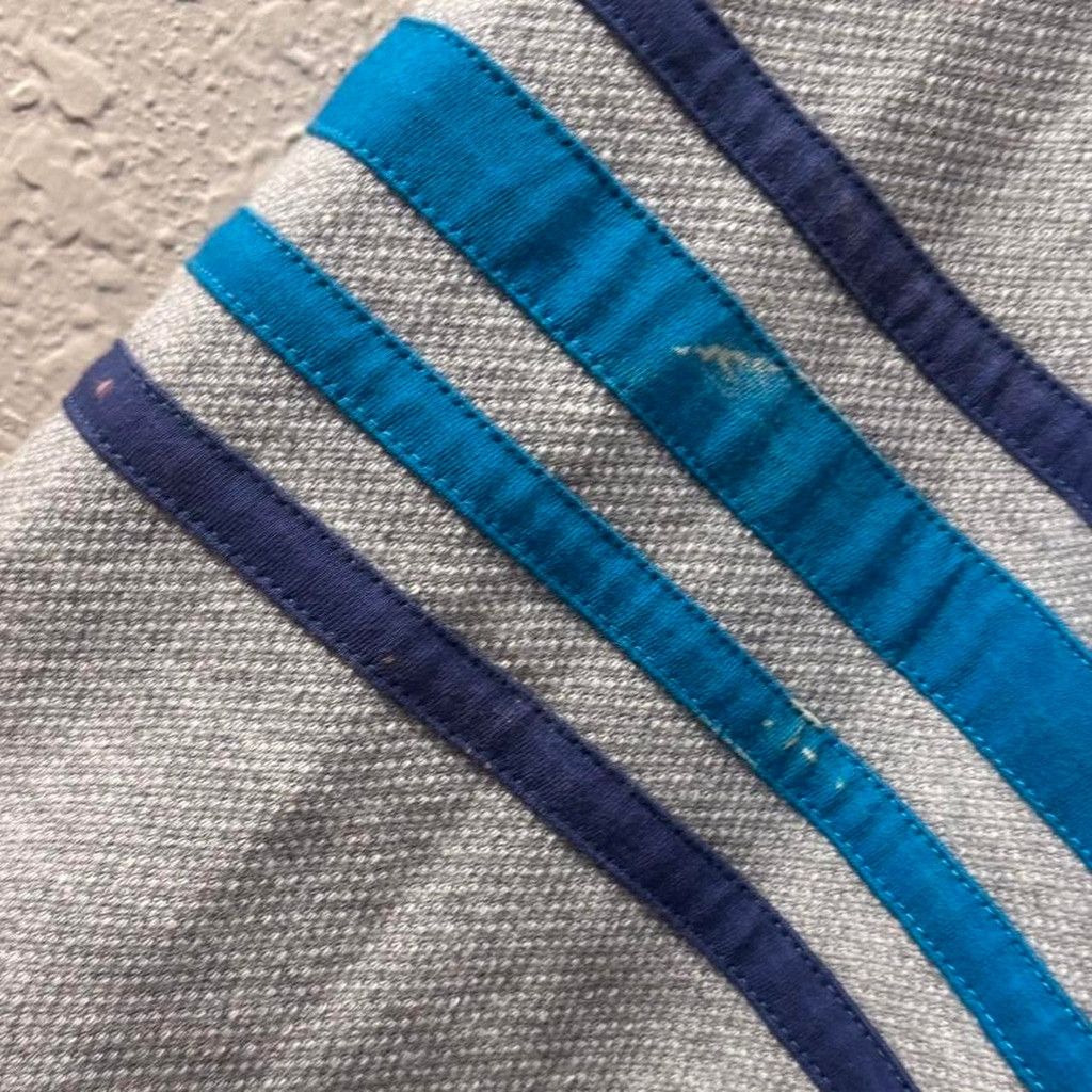 Disney Vintage Disney Resorts grey&blue striped zip-up hoodie Size US XL / EU 56 / 4 - 7 Thumbnail