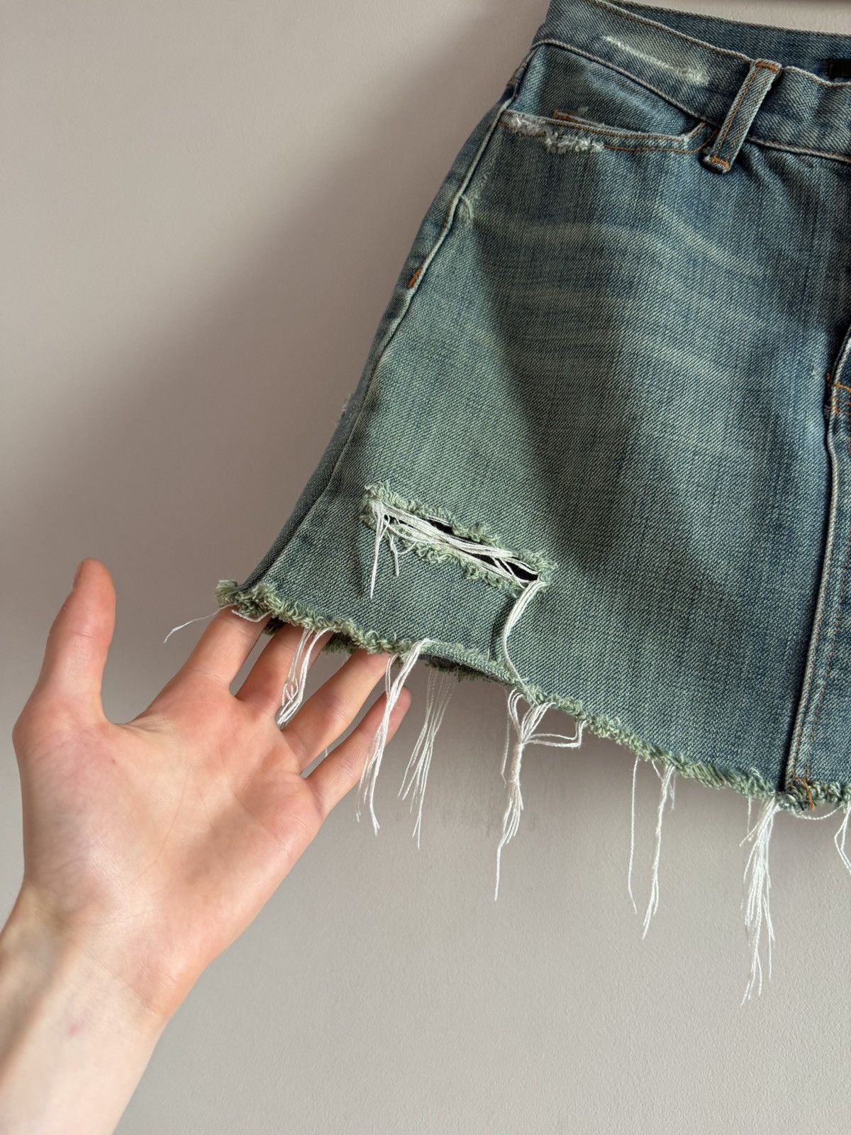 Vintage Distressed Denim Mini Skirt Y2K Size 26" / US 2 / IT 38 - 2 Thumbnail