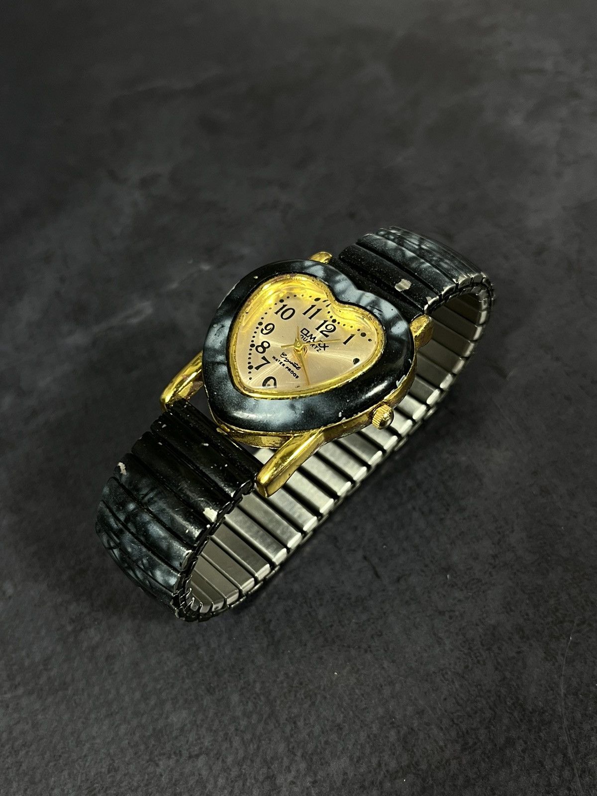 Japanese Brand Omax Vintage Heart-Shaped Wristwatch, Japanese Brand Size ONE SIZE - 2 Thumbnail