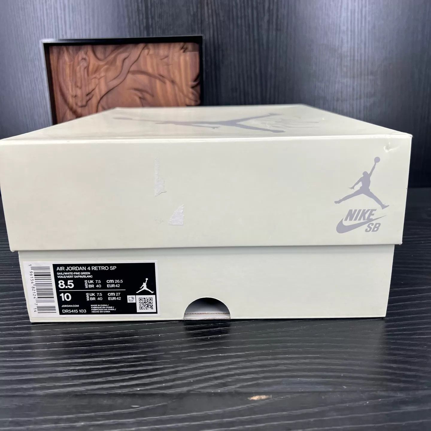 Nike AJ4 SB White Green 42 99 New Worn 2x Size US 8.5 / EU 41-42 - 9 Thumbnail