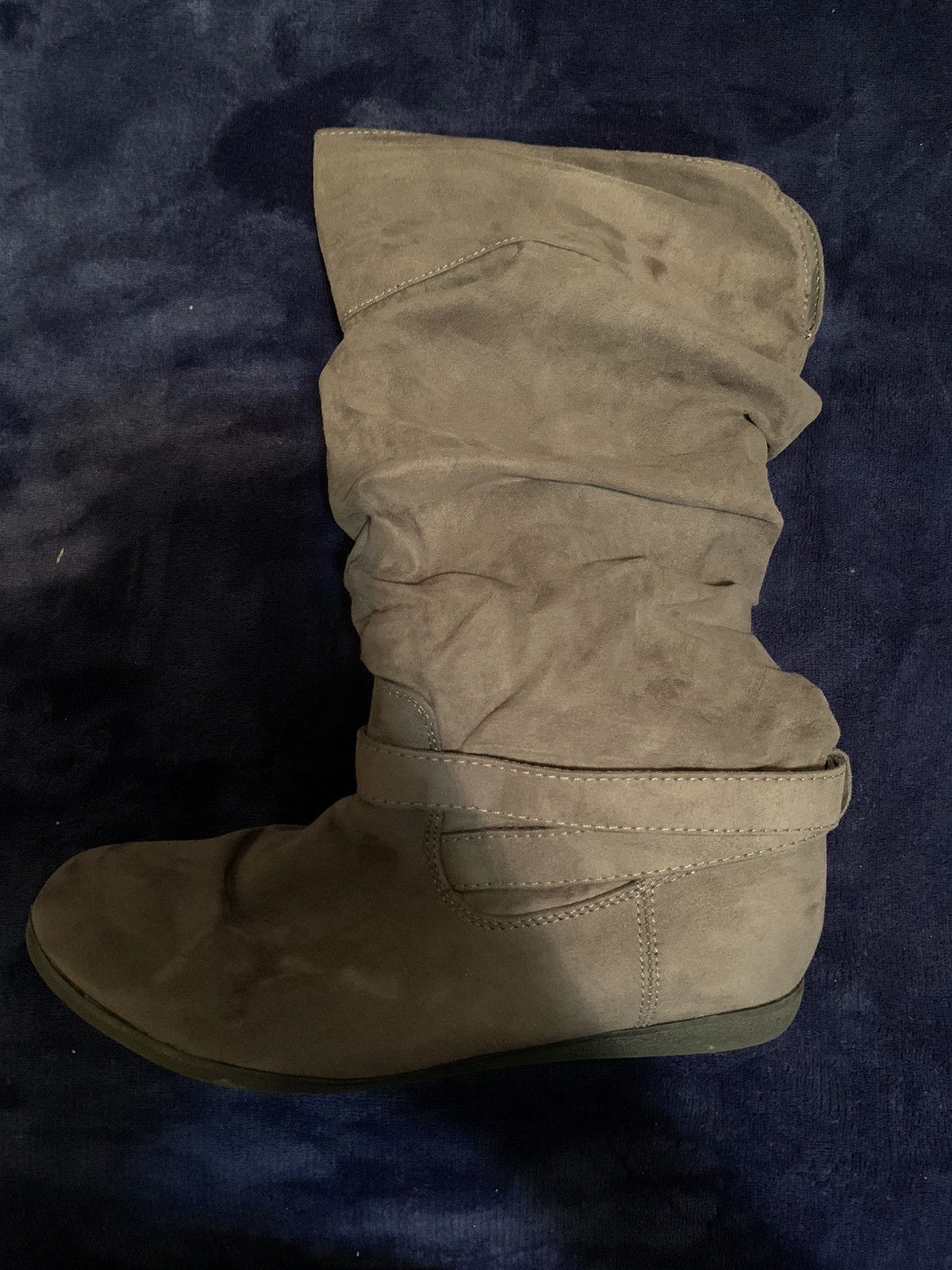 Vintage Women’s Boots Y2K Streetwear Fashion Vintage Thrift Opium 00 Size US 8 / IT 38 - 2 Thumbnail