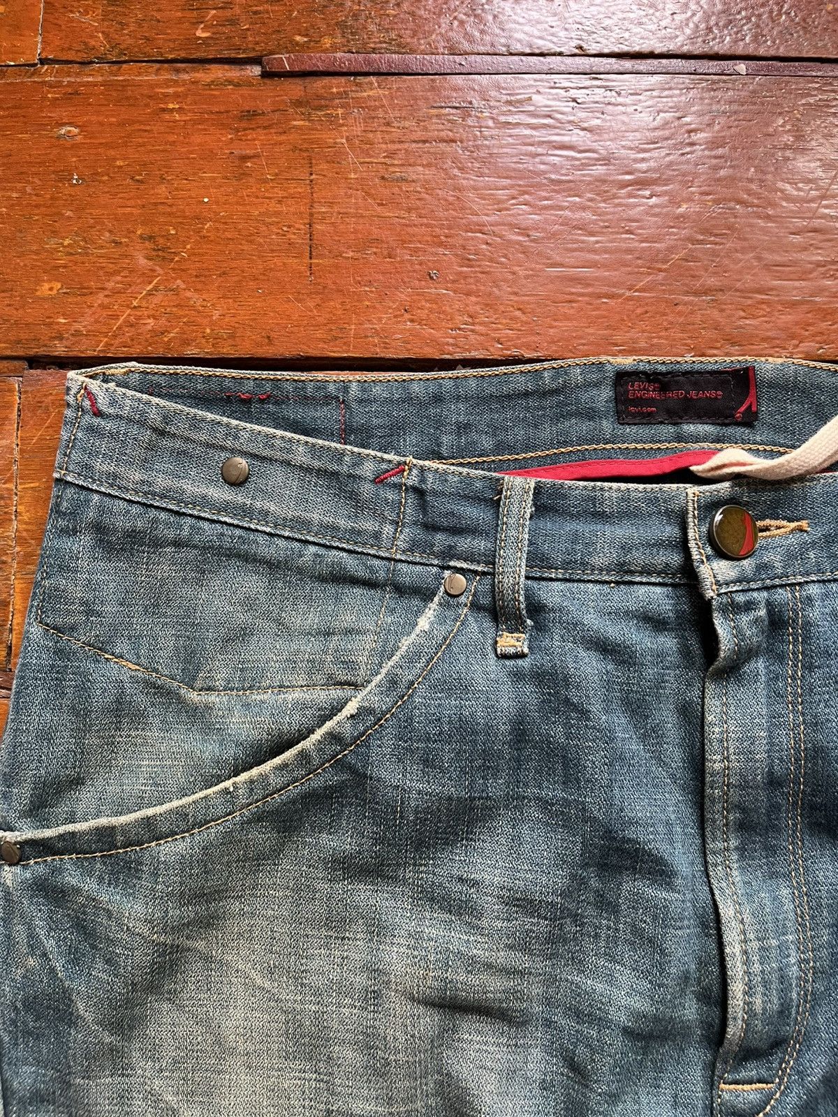 Levi's Vintage Clothing Levis Engineered jeans buckle back twisted Size US 36 / EU 52 - 7 Thumbnail