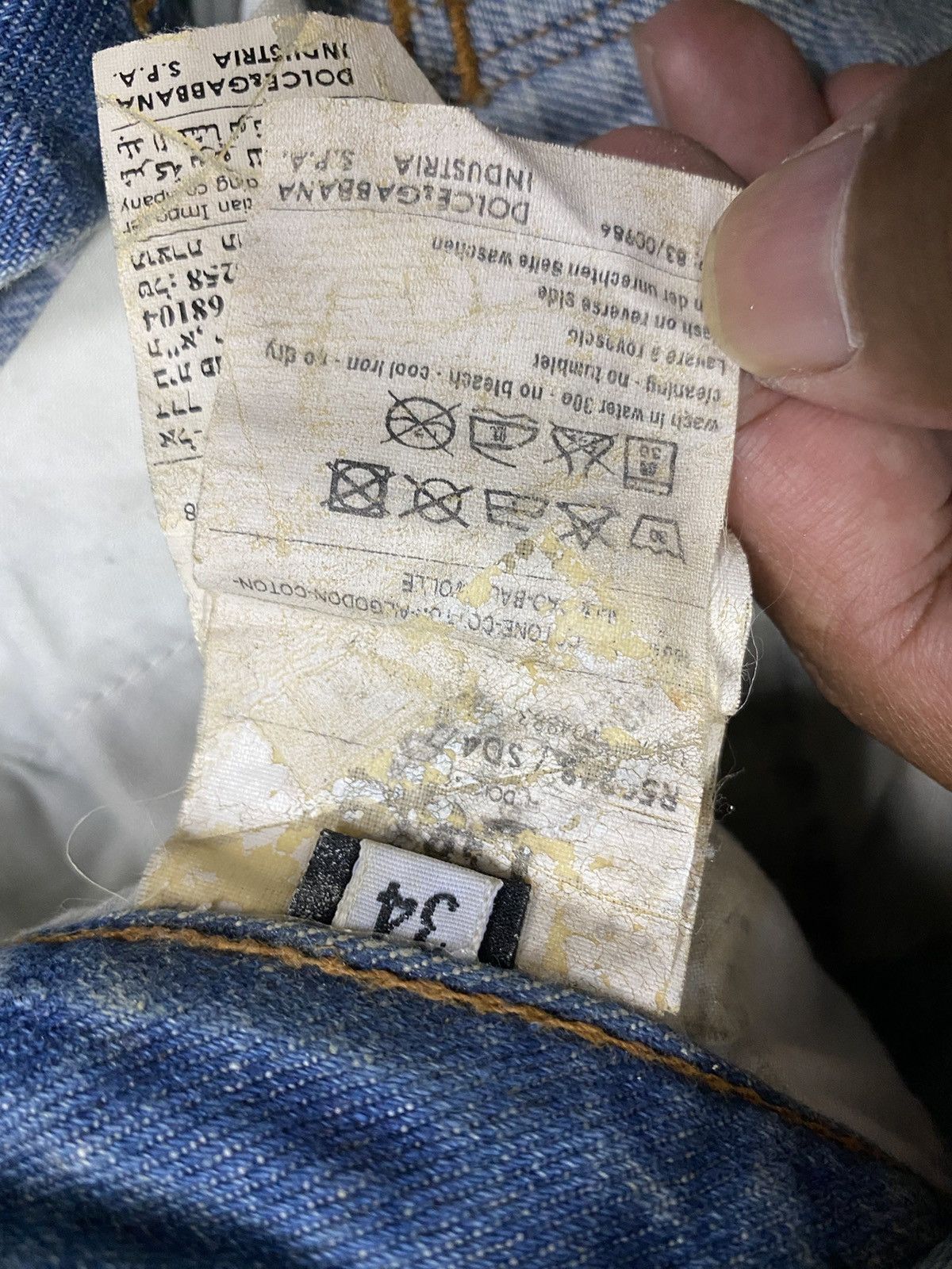 Dolce & Gabbana Rare Vtg Dolce & Gabbana Audacious Distressed Jeans Size US 34 / EU 50 - 18 Thumbnail