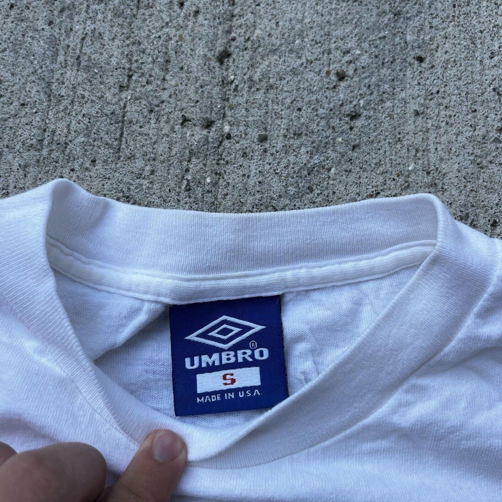 Umbro Vtg 90's White Umbro Spellout Logo Soccer T-shirt Small Size US S / EU 44-46 / 1 - 3 Thumbnail