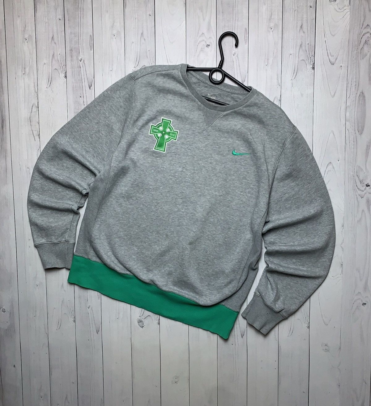 Nike × Vintage Vintage Nike Celtic soccer sweatshirt logo size L Size US L / EU 52-54 / 3 - 1 Thumbnail