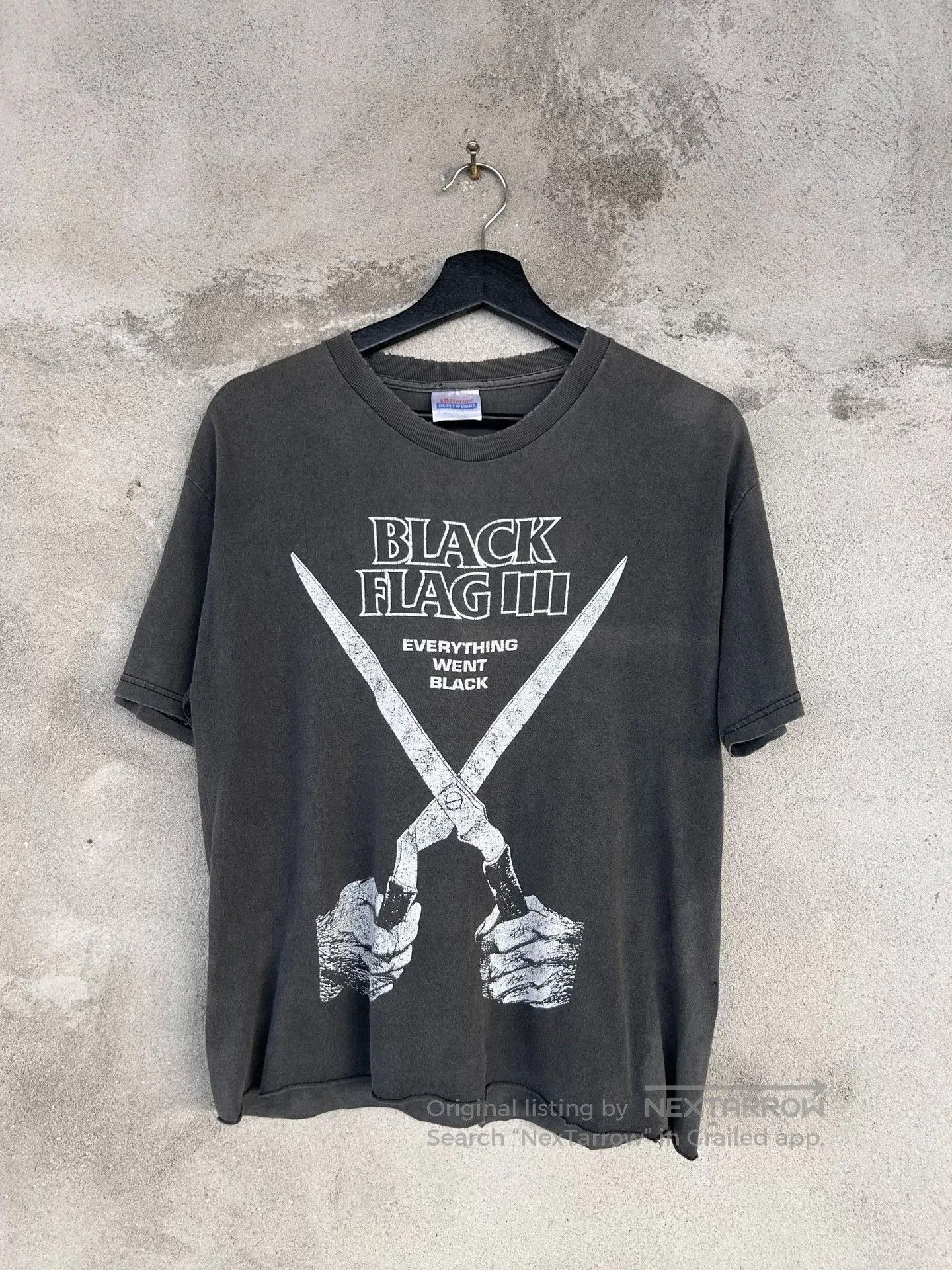 Vintage Vintage 90s Black Flag Band Tee. Size US M / EU 48-50 / 2 - 1 Thumbnail
