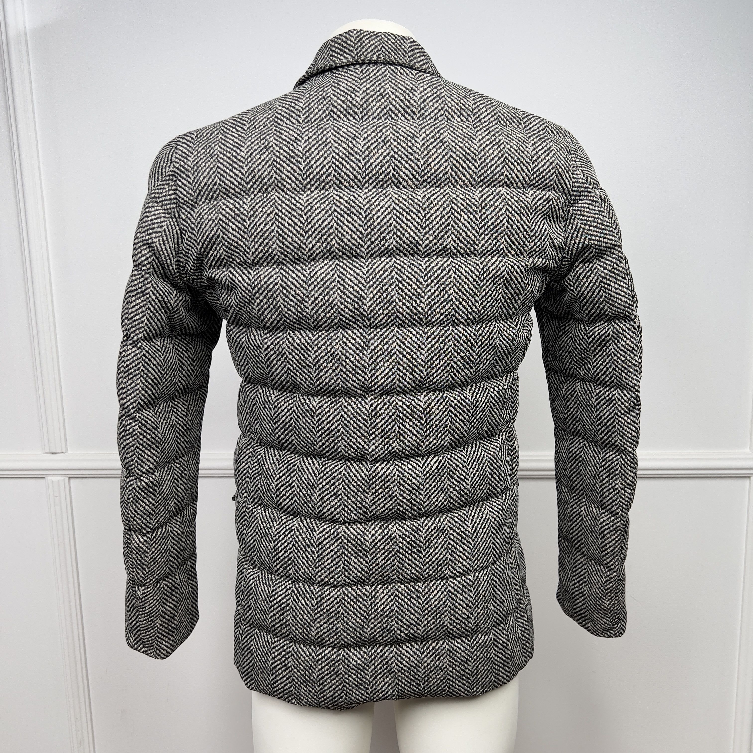 Herno Herno Men's Quilted Goose Down Puffer Bomber Jacket Size US S / EU 44-46 / 1 - 6 Thumbnail