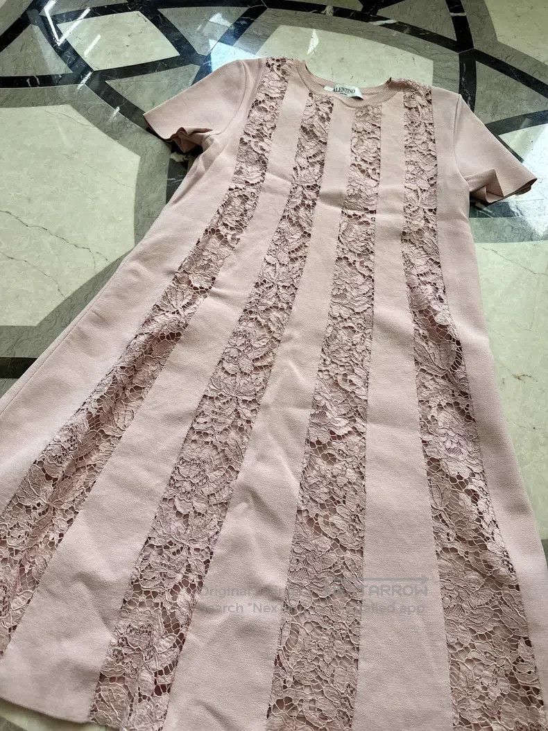Valentino Valentino Lace dress Size S / US 4 / IT 40 - 3 Thumbnail