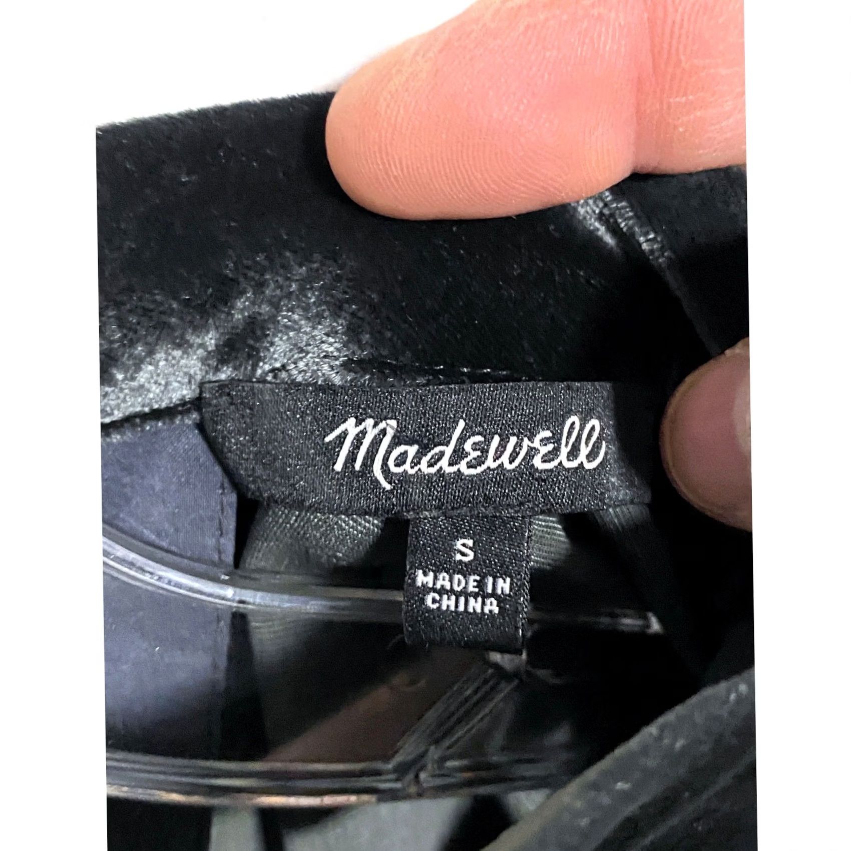 Madewell Madewell Velvet Black Choker Top Blouse Women S V Neck Whimsigoth Dark Fairy Y2K Blouse Velvet Black Choker Womens S V-Neck Whimsigoth Dark Fairy Y2K Size S / US 4 / IT 40 - 4 Thumbnail