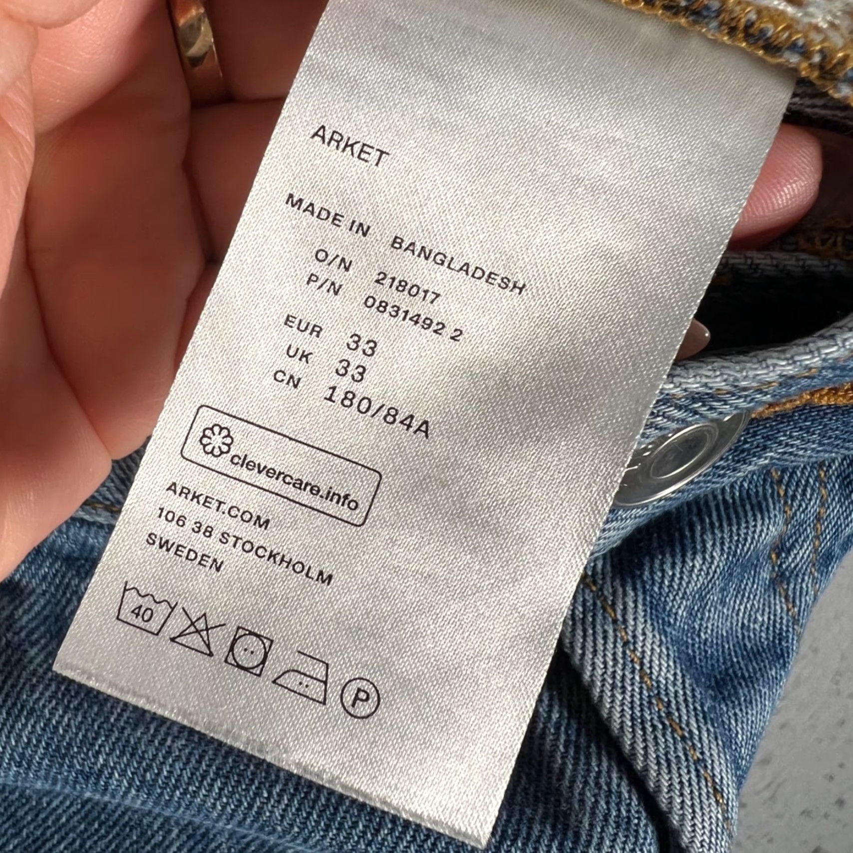 Arket VINTAGE Arket Jeans Cropped Regular Light Wash 33 Mens Blue Denim Cotton Blend 26 Inseam 33 W Waist Mens Size US 33 - 3 Thumbnail