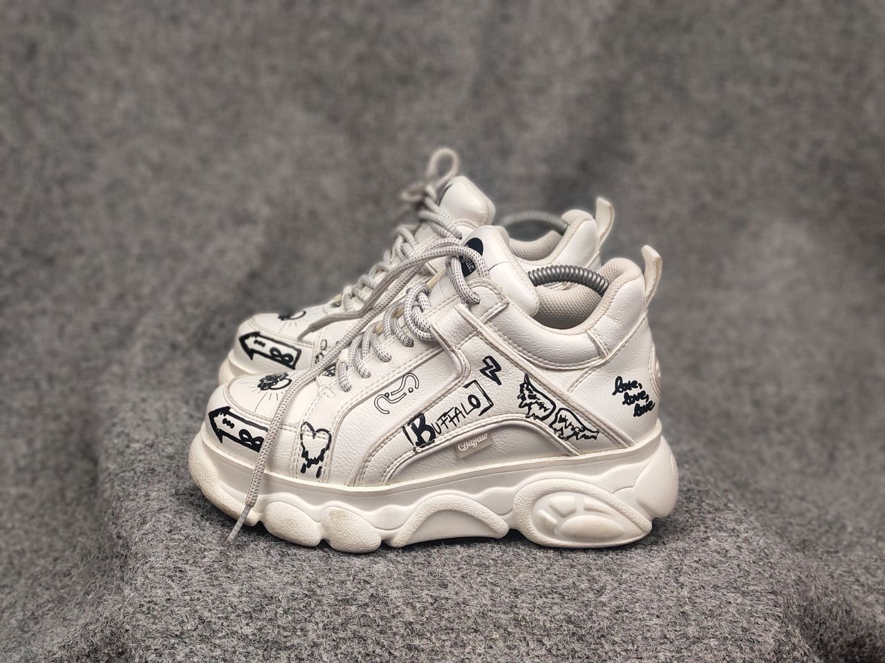 Buffalo London Buffalo Superge Cld Corin Oversized Paint Logo Sneakers Size US 6.5 / IT 36.5 - 10 Thumbnail