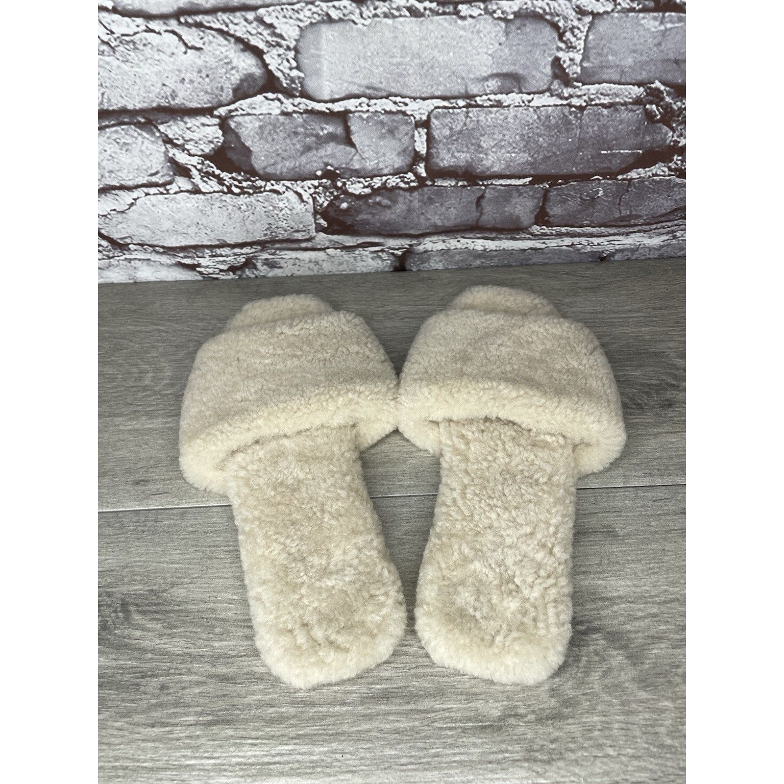 Other Raye Sherp Ivory Cream Faux Fur Slippers Open Toe Sandals Wo Size US 7 / IT 37 - 14 Thumbnail