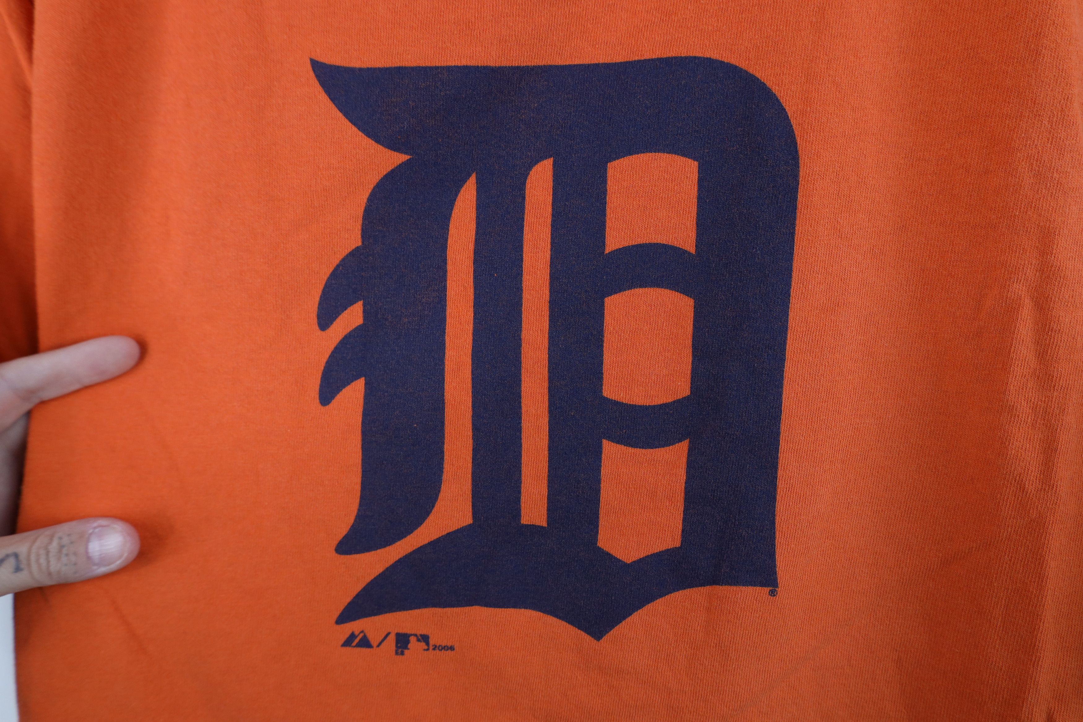 Vintage Vintage Y2K English D Detroit Tigers Baseball T-Shirt Orange Size US XL / EU 56 / 4 - 4 Thumbnail