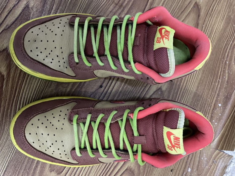 dunk low premium sb toxic sea robin