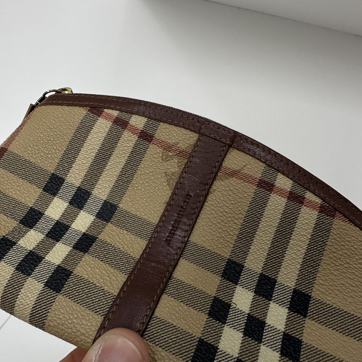 Burberry Vintage Burberry Cosmetic Pouch Bag Size ONE SIZE - 2 Thumbnail