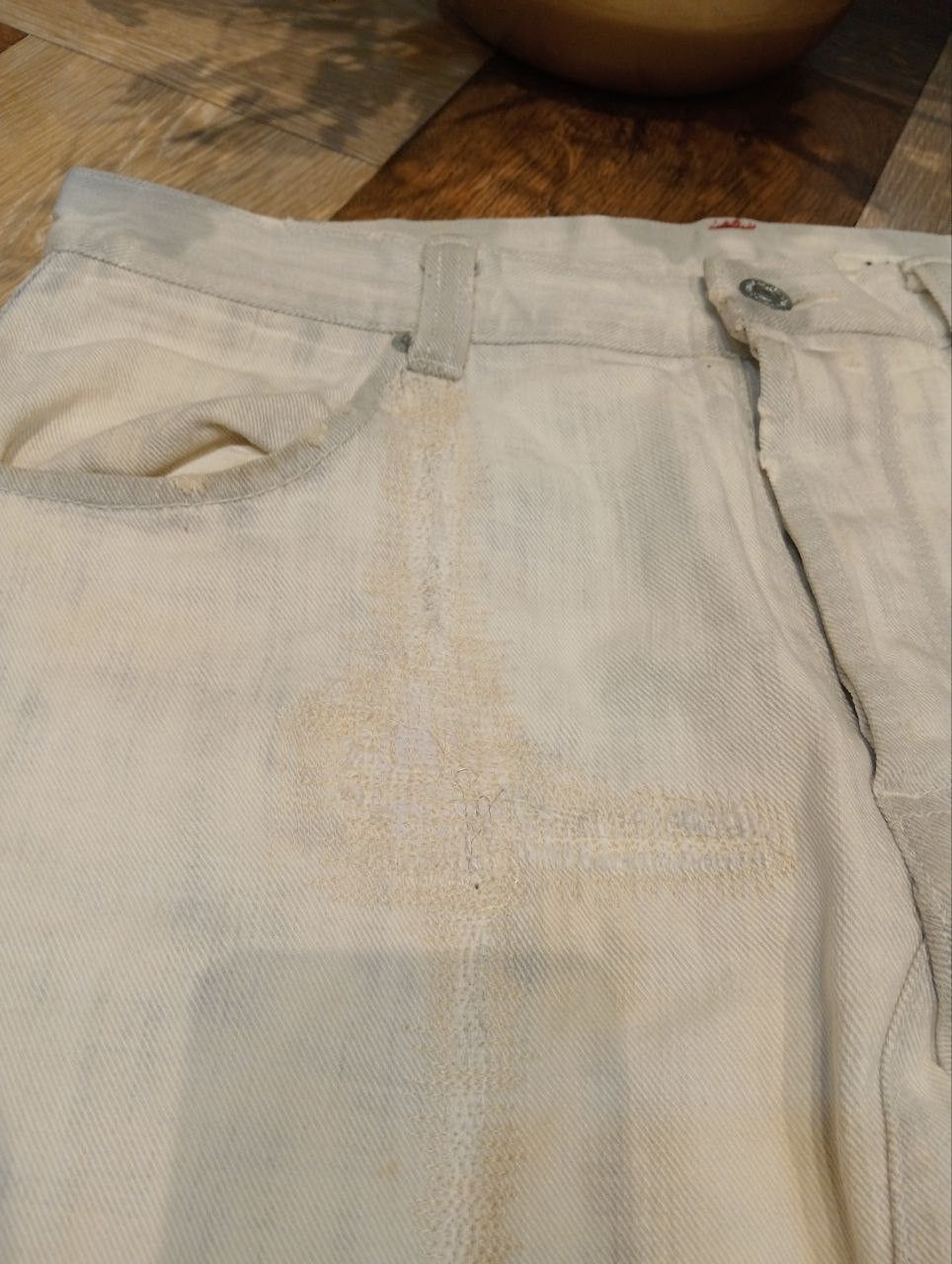 Issey Miyake SUNAOKUWAHARA BY ISSEY MIYAKE DISTRESSED BUTTON JEANS Size US 32 / EU 48 - 7 Thumbnail