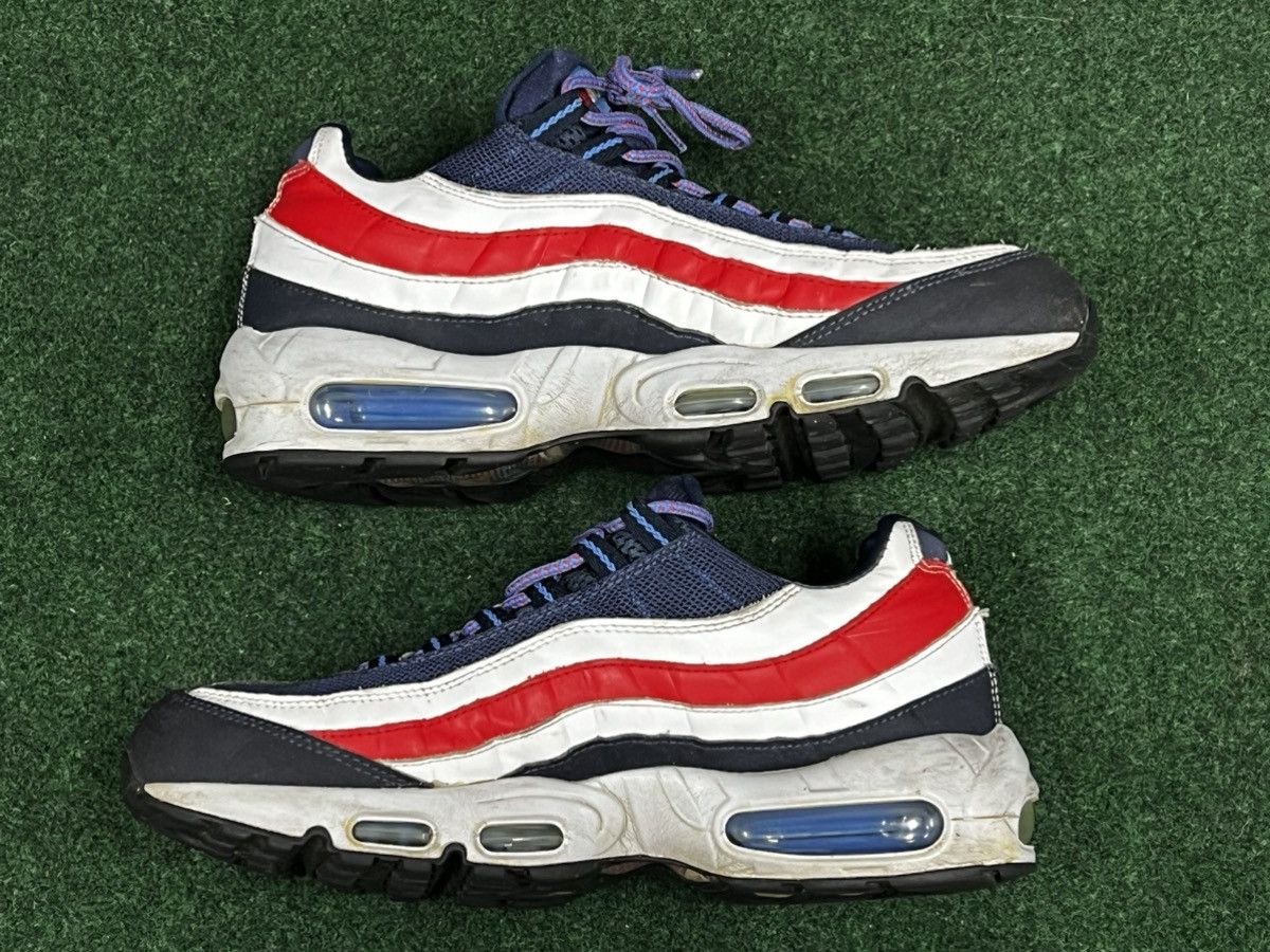 Nike 2014 Nike Air Max 95 City QS World Cup London Size US 9.5 / EU 42-43 - 4 Thumbnail