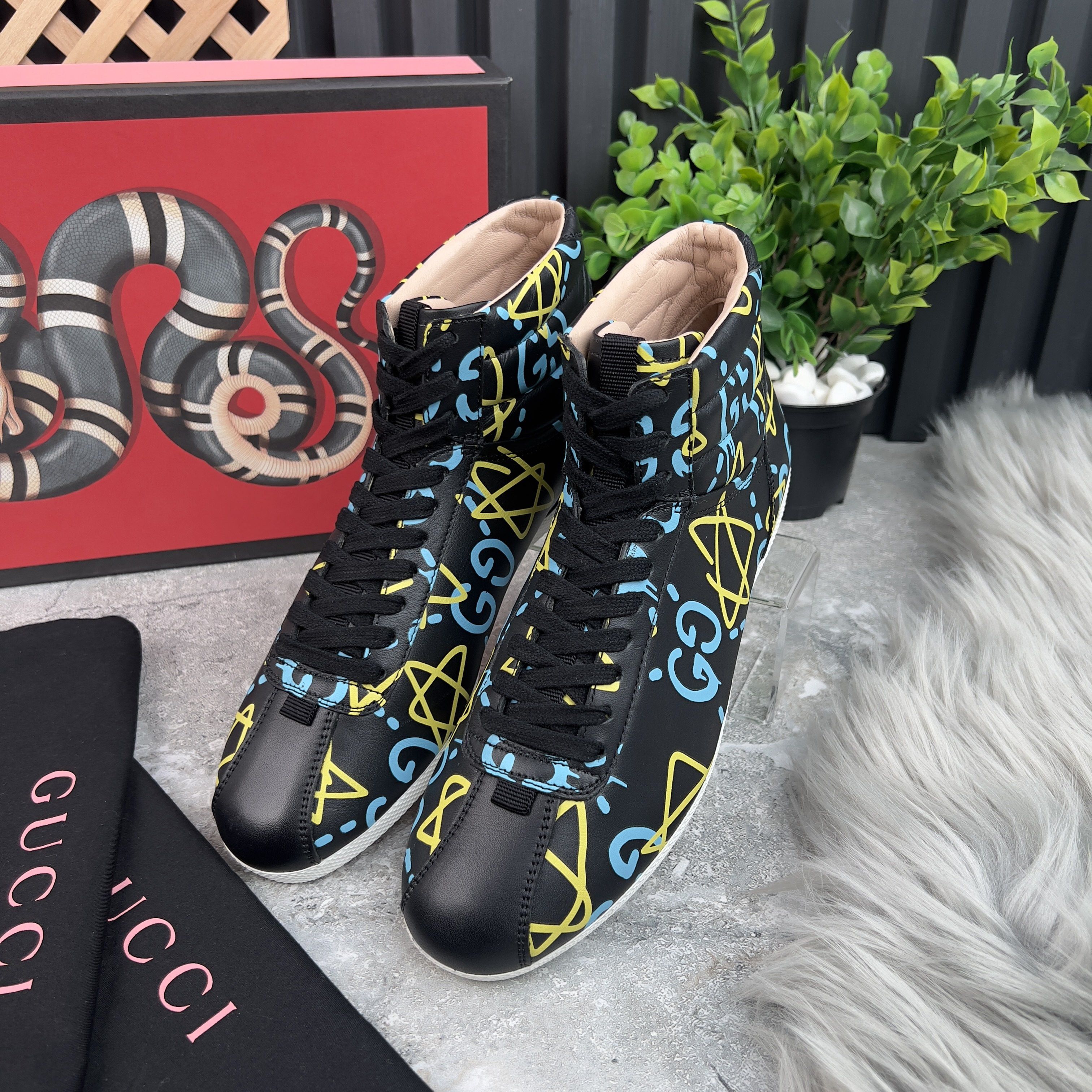 Gucci Apollo Graffiti Ghost Stars High Top Sneakers Black Logo Size US 7.5 / IT 37.5 - 2 Thumbnail