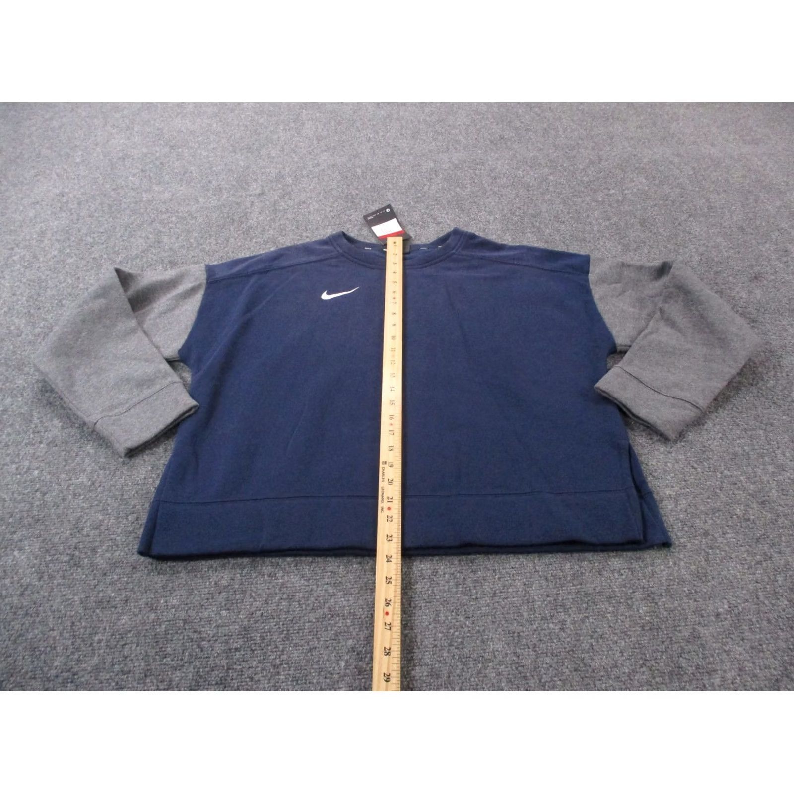 Nike Nike Sweatshirt Women L Crew Sweater Oversized Active Track NEW Size L / US 10 / IT 46 - 3 Thumbnail