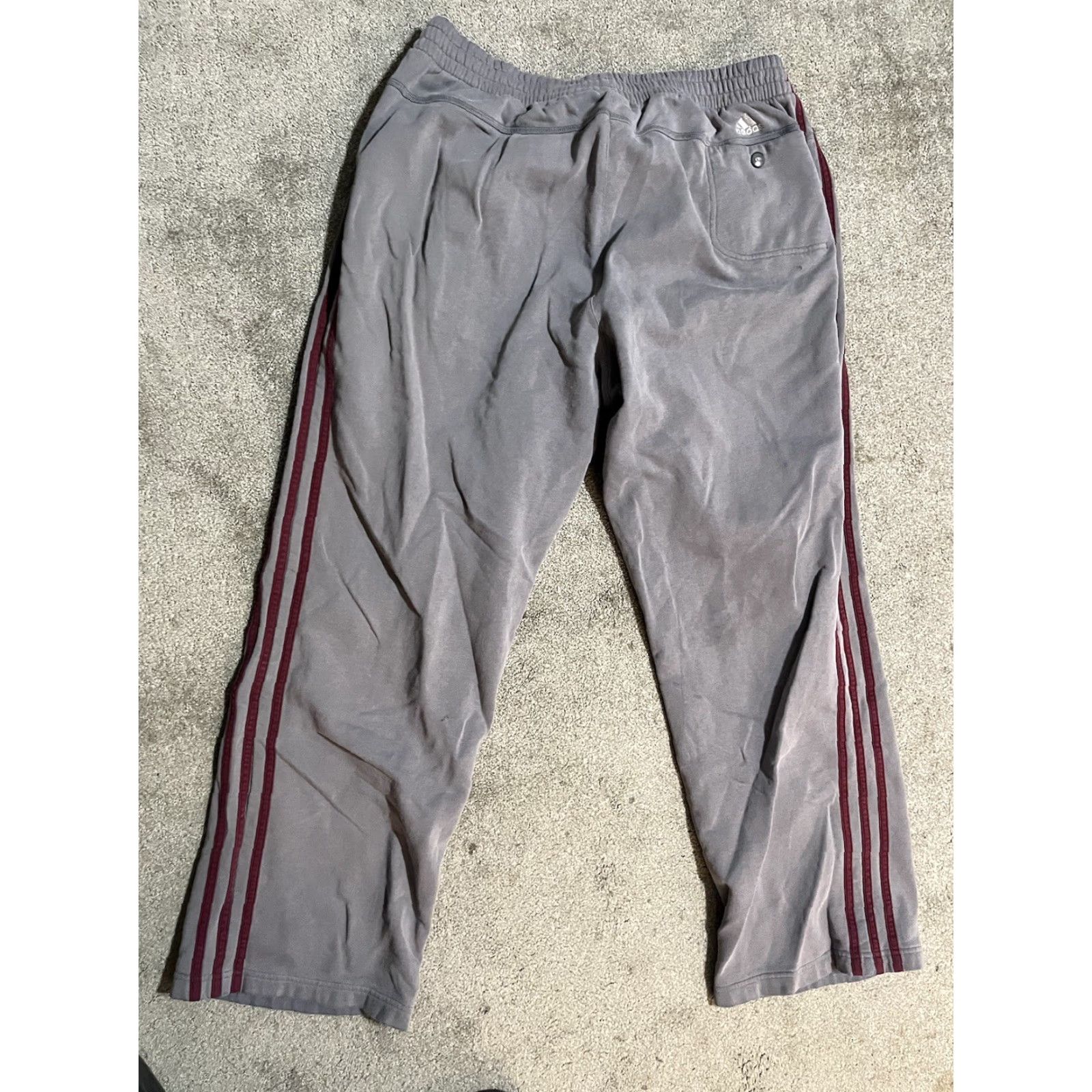 Adidas Adidas Sweatpants Pants Gray w/ Maroon Stripe Athletic Men Large Fleece Size US 33 - 3 Thumbnail