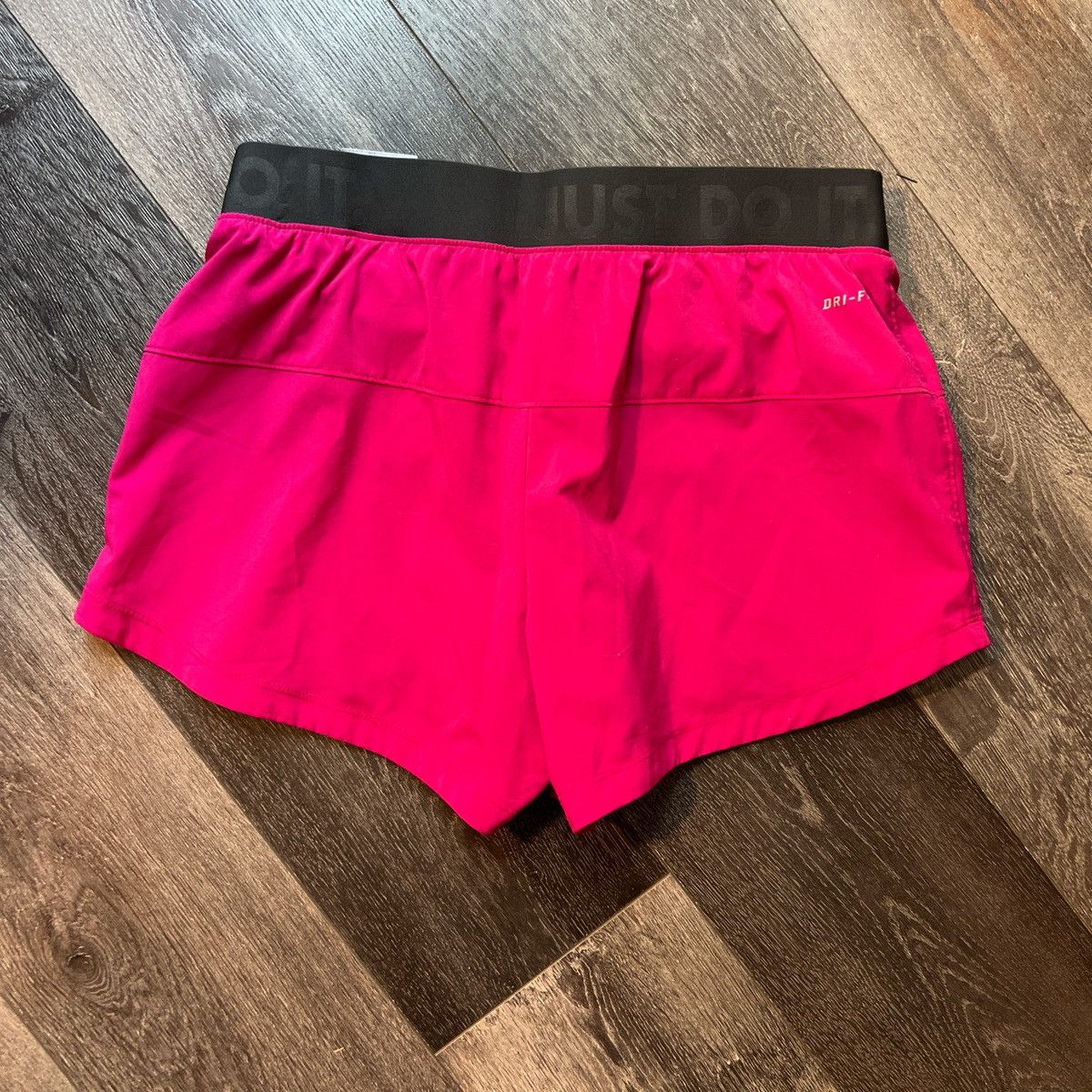 Nike Nike pink shorts Size 27" / US 4 / IT 40 - 3 Thumbnail