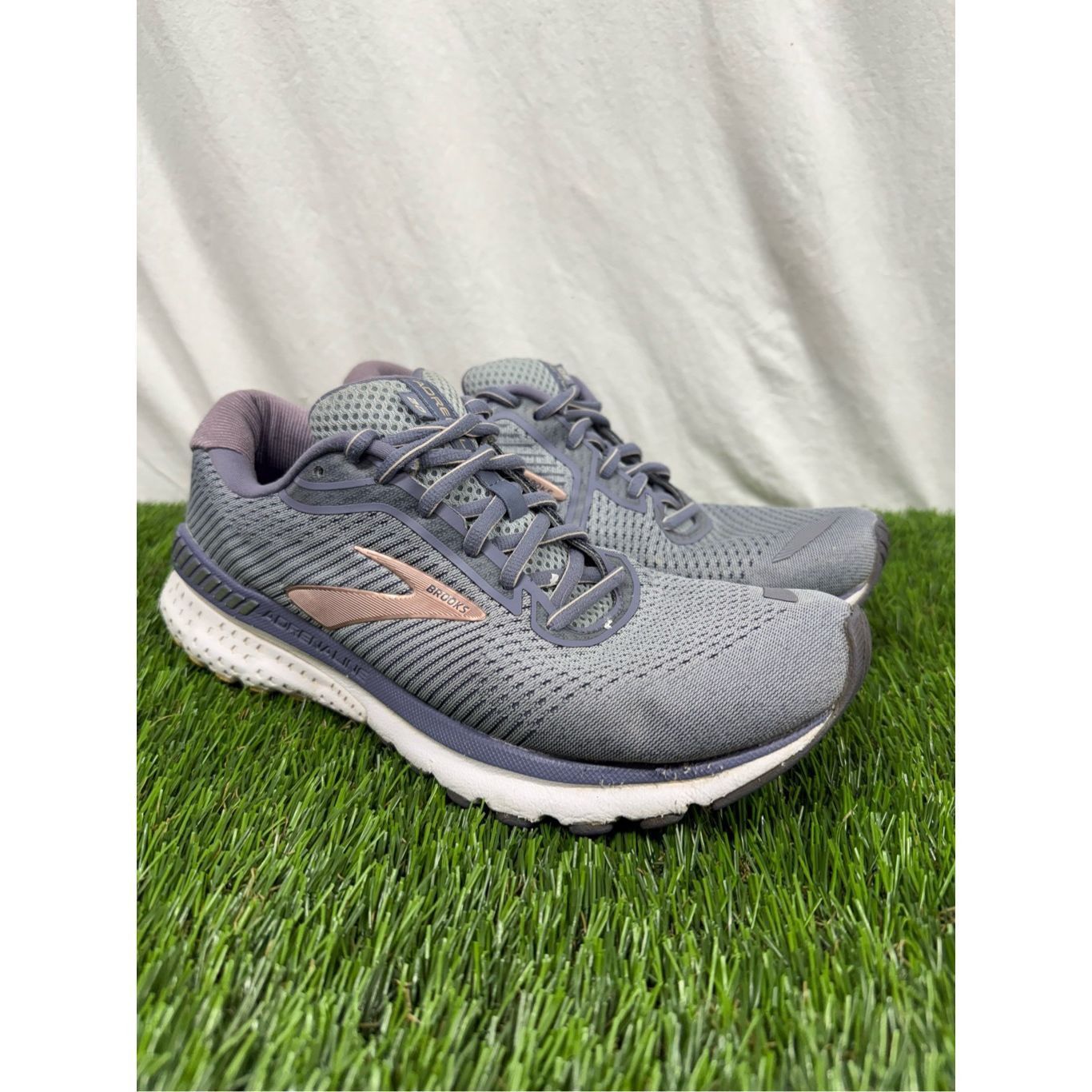Brooks Brooks Adrenaline GTS 20 Women Size 10 Wide Running Shoes Sn Size US 10 / IT 40 - 1 Thumbnail