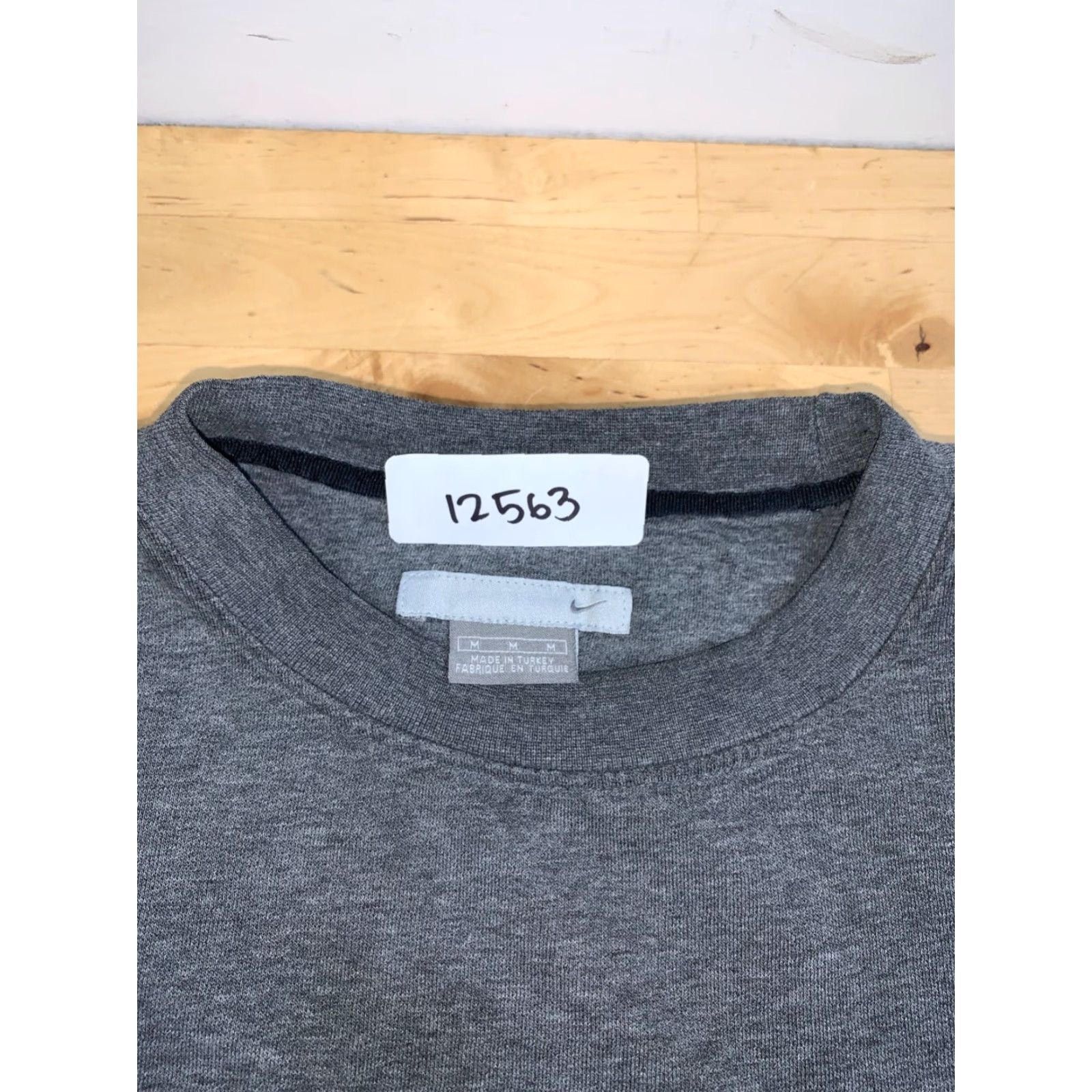 Nike VINTAGE Nike Sweatshirt Mens M Gray Pullover Crew Neck Swoosh 12563 Nike Sportswear Size US M / EU 48-50 / 2 - 2 Thumbnail