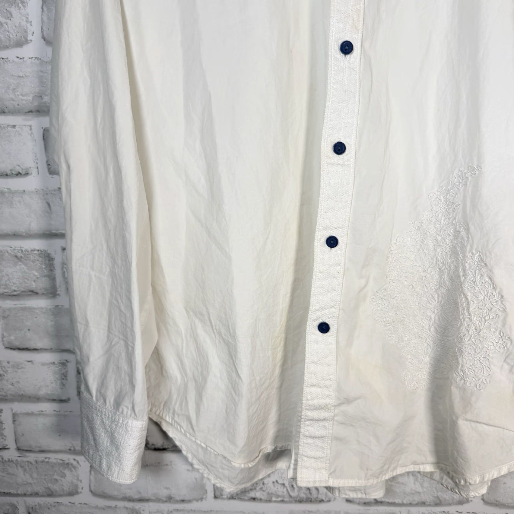 Robert Graham ROBERT GRAHAM Long Sleeve Button Down Shirt Adult Medium White Mens Size US M / EU 48-50 / 2 - 3 Thumbnail