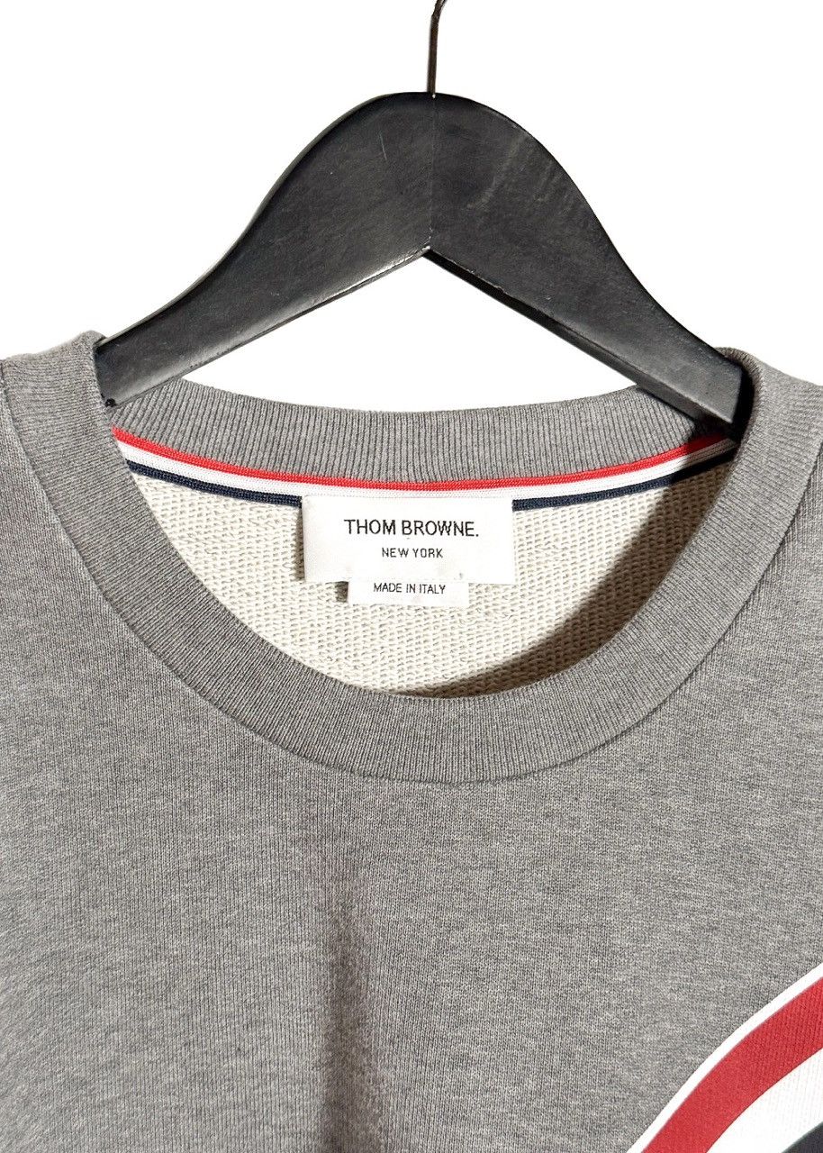 Thom Browne Thom Browne Diagonal Tricolour Stripe Grey Sweatshirt Size US XL / EU 56 / 4 - 3 Thumbnail