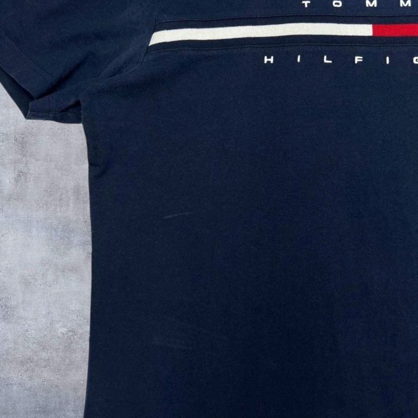 Tommy Hilfiger Tommy Hilfiger Embroidered Big Logo Spellout Graphic Navy Blue T-Shirt Medium Shirt Men XS? Size US M / EU 48-50 / 2 - 3 Thumbnail