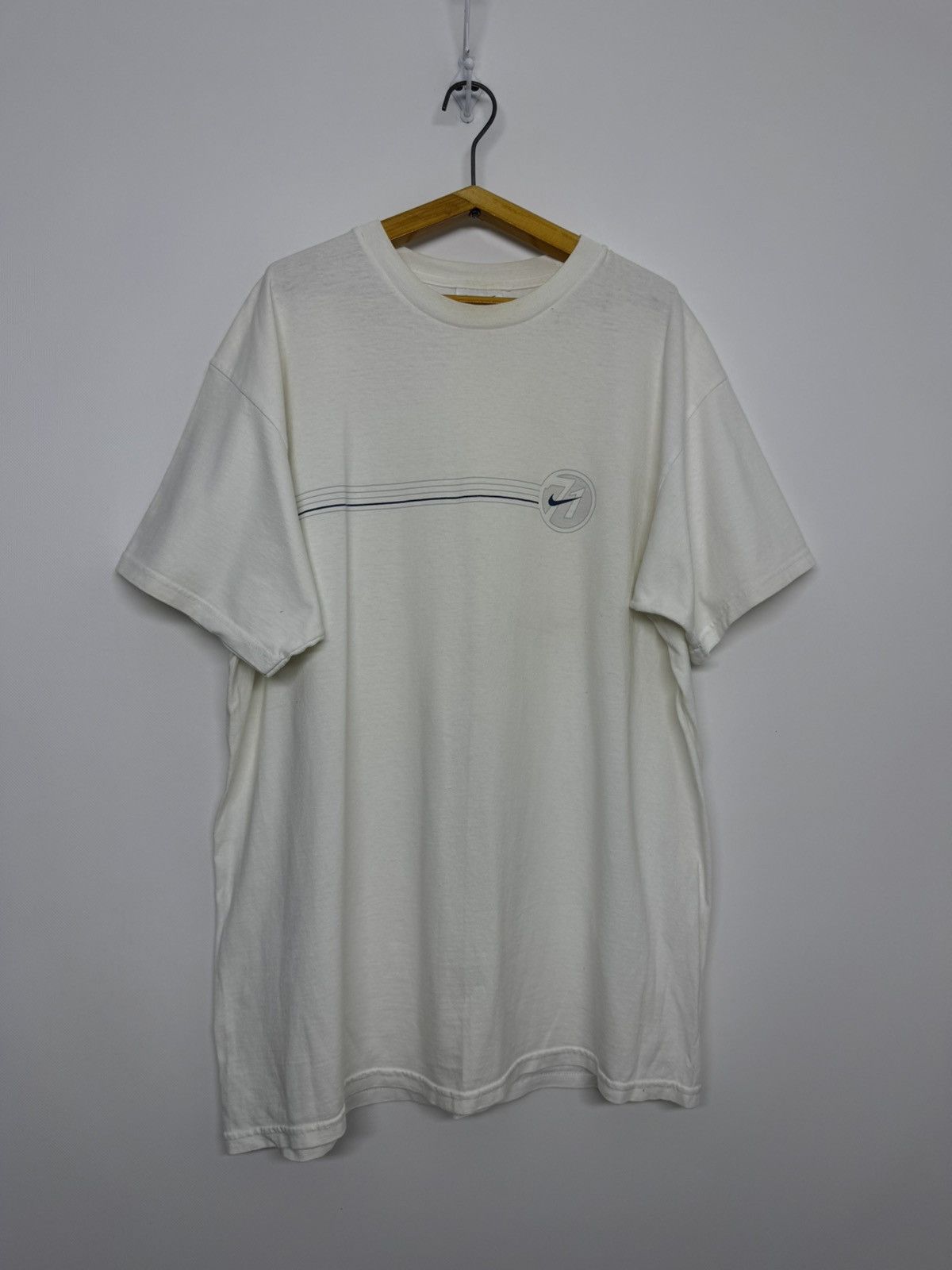 Nike Vintage Nike Y2k t shirt swoosh logo 00’s Size US L / EU 52-54 / 3 - 4 Thumbnail