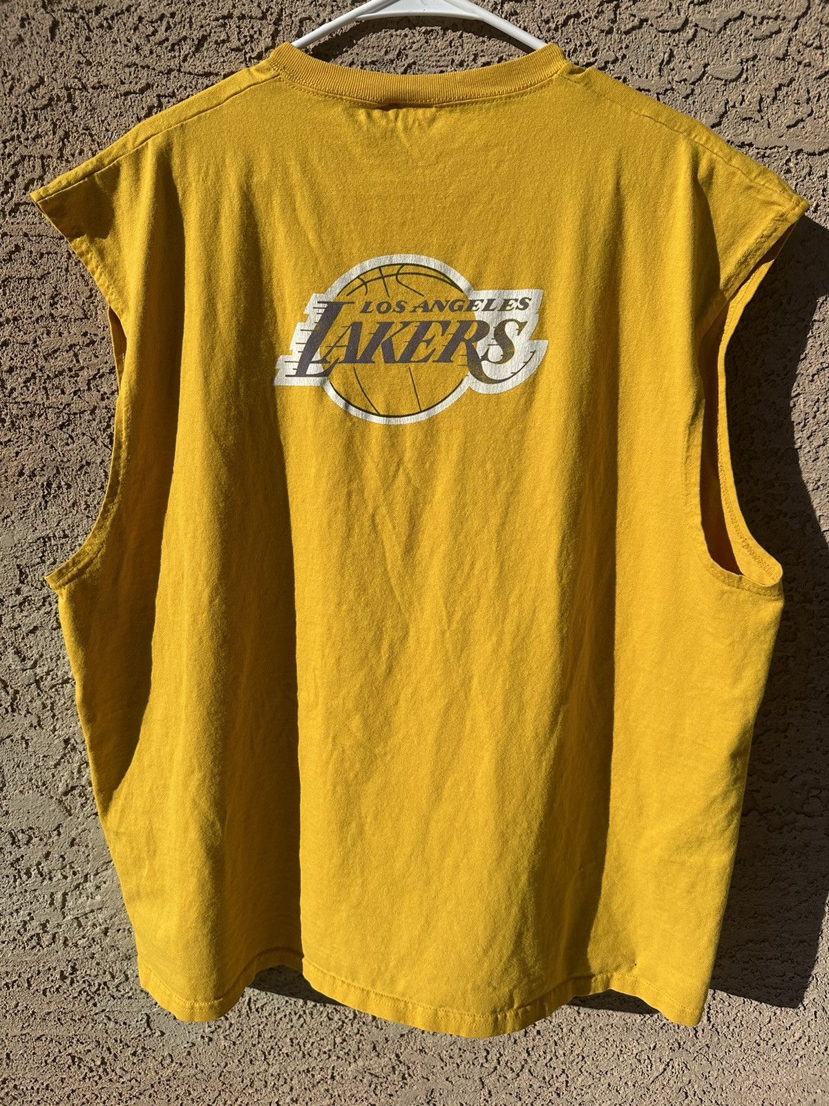 Nike × Vintage Vintage L.A Lakers nike sleeveless Size US XL / EU 56 / 4 - 2 Thumbnail