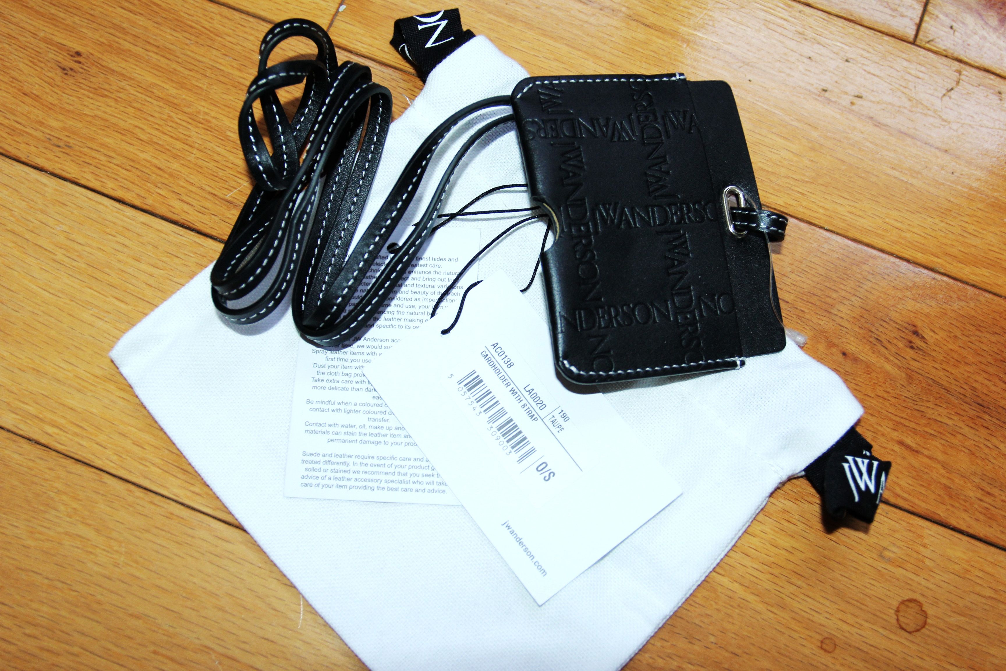 JW Anderson BNWT AW23 J.W.ANDERSON CARDHOLDER WITH STRAP Size ONE SIZE - 3 Thumbnail