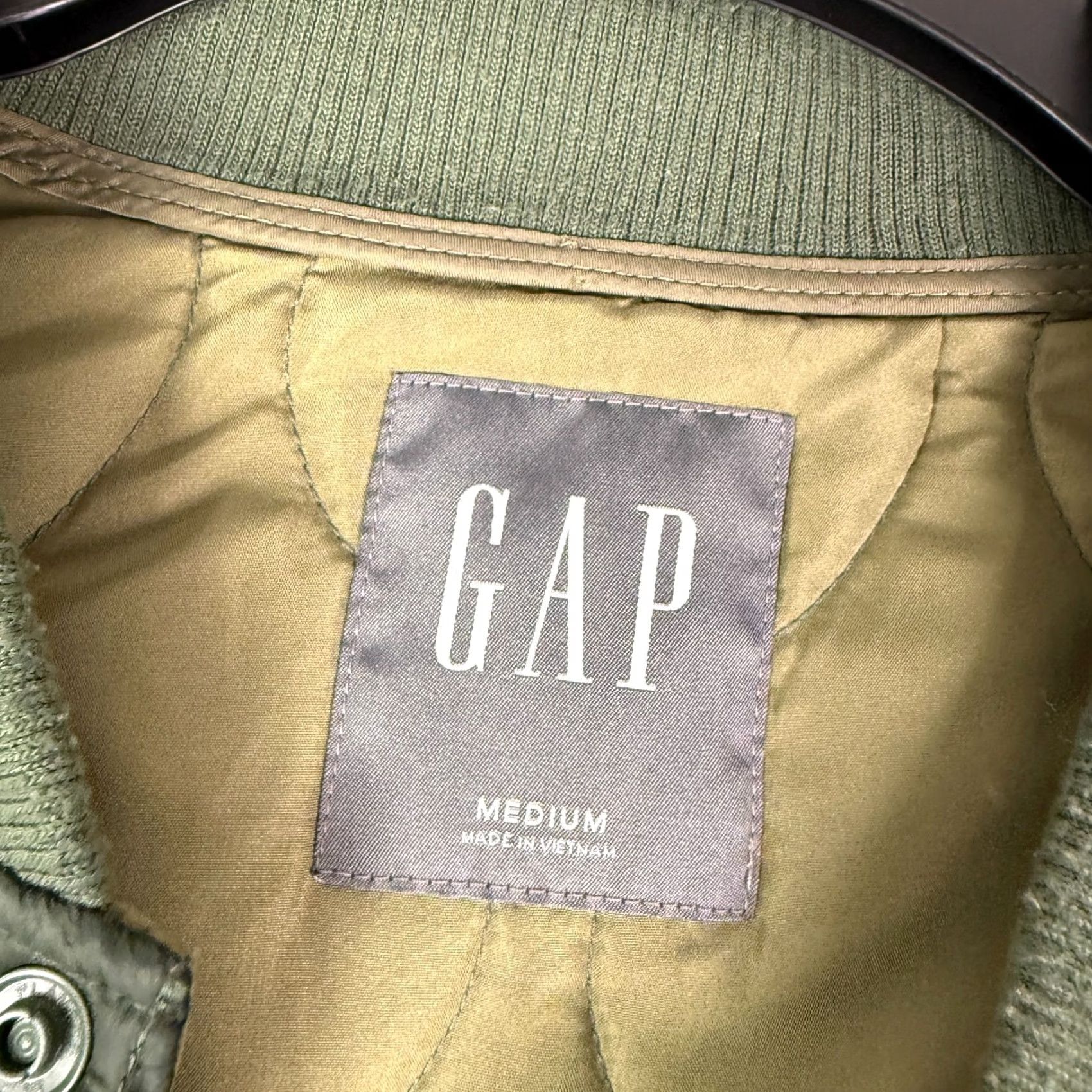 Gap Gap Recycled Lightweight Puffer Jacket Men M Jungle Green Quilted Button Snap Military Bomber Size US M / EU 48-50 / 2 - 3 Thumbnail