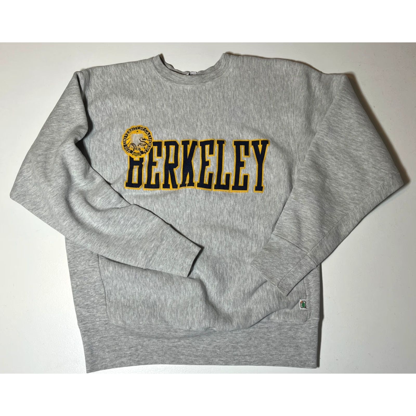 Vintage VINTAGE Desert Sportswear UC Berkeley Sweatshirt Men’s 90s Crew Neck L Gray Logo Pullover Size US L / EU 52-54 / 3 - 3 Thumbnail