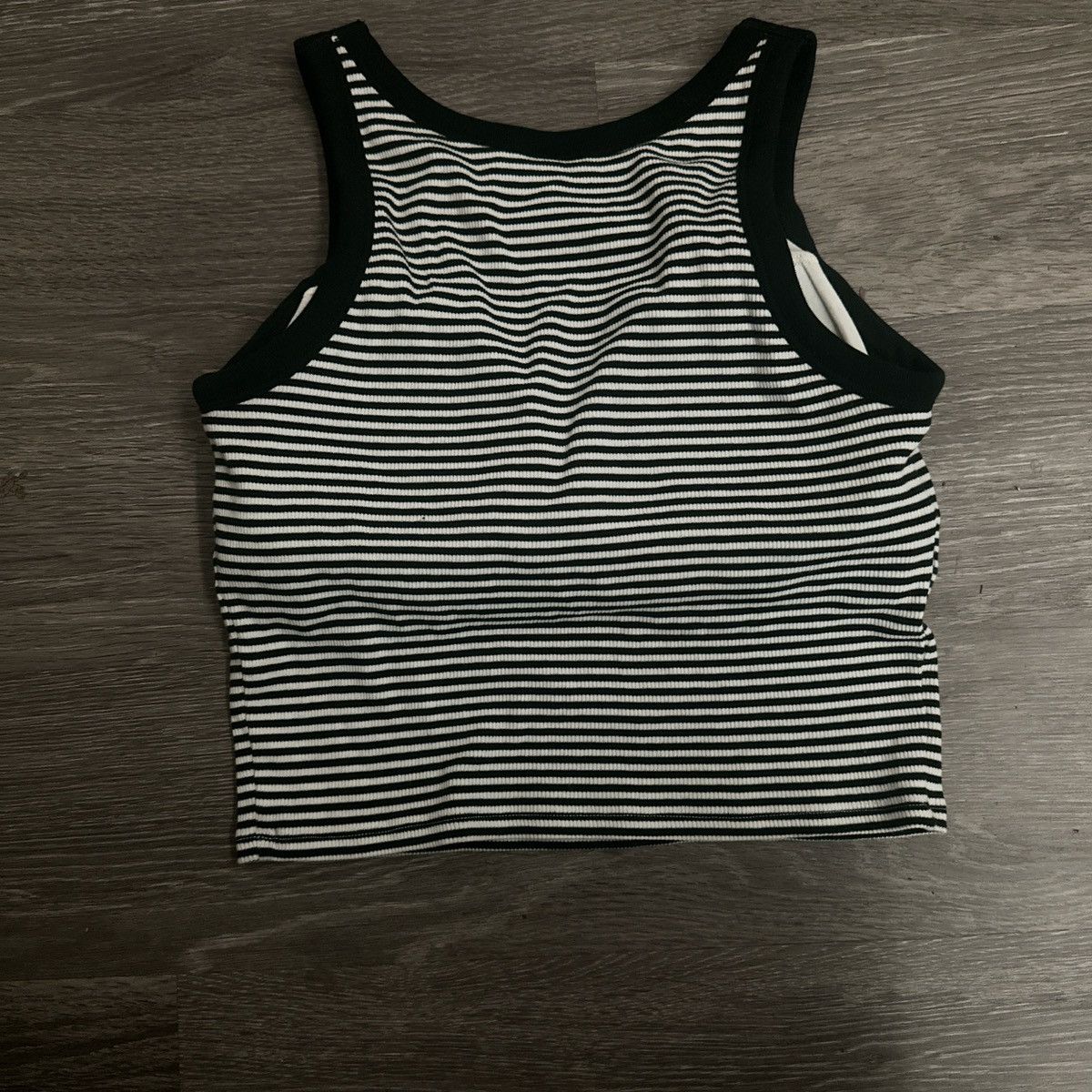 Uniqlo Uniqlo Padded Tank Top Size M / US 6-8 / IT 42-44 - 2 Thumbnail