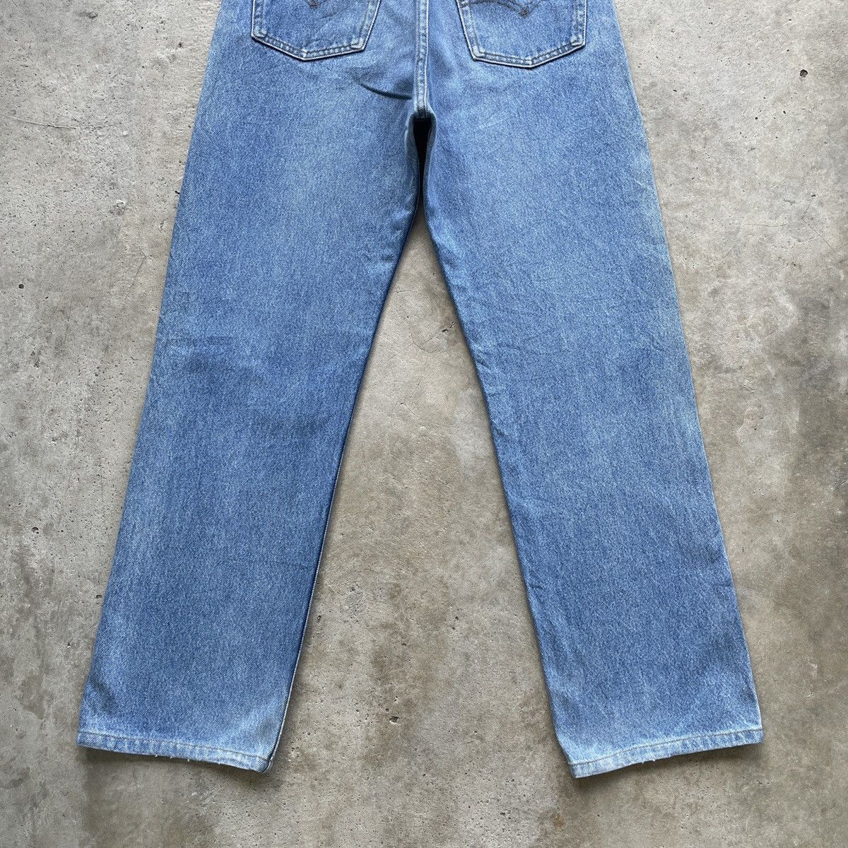 Levi's Vintage Clothing Vintage Levi’s Black Tag Distressed Faded Jeans Denim Pants Size US 30 / EU 46 - 13 Thumbnail