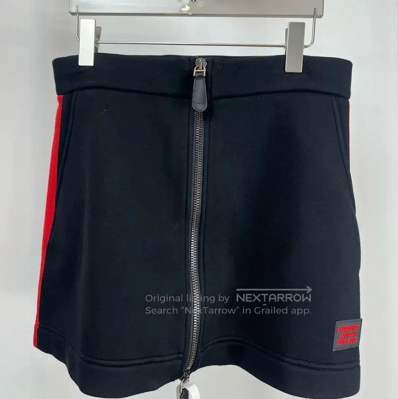 Burberry Black Polyester Women's Skirt.