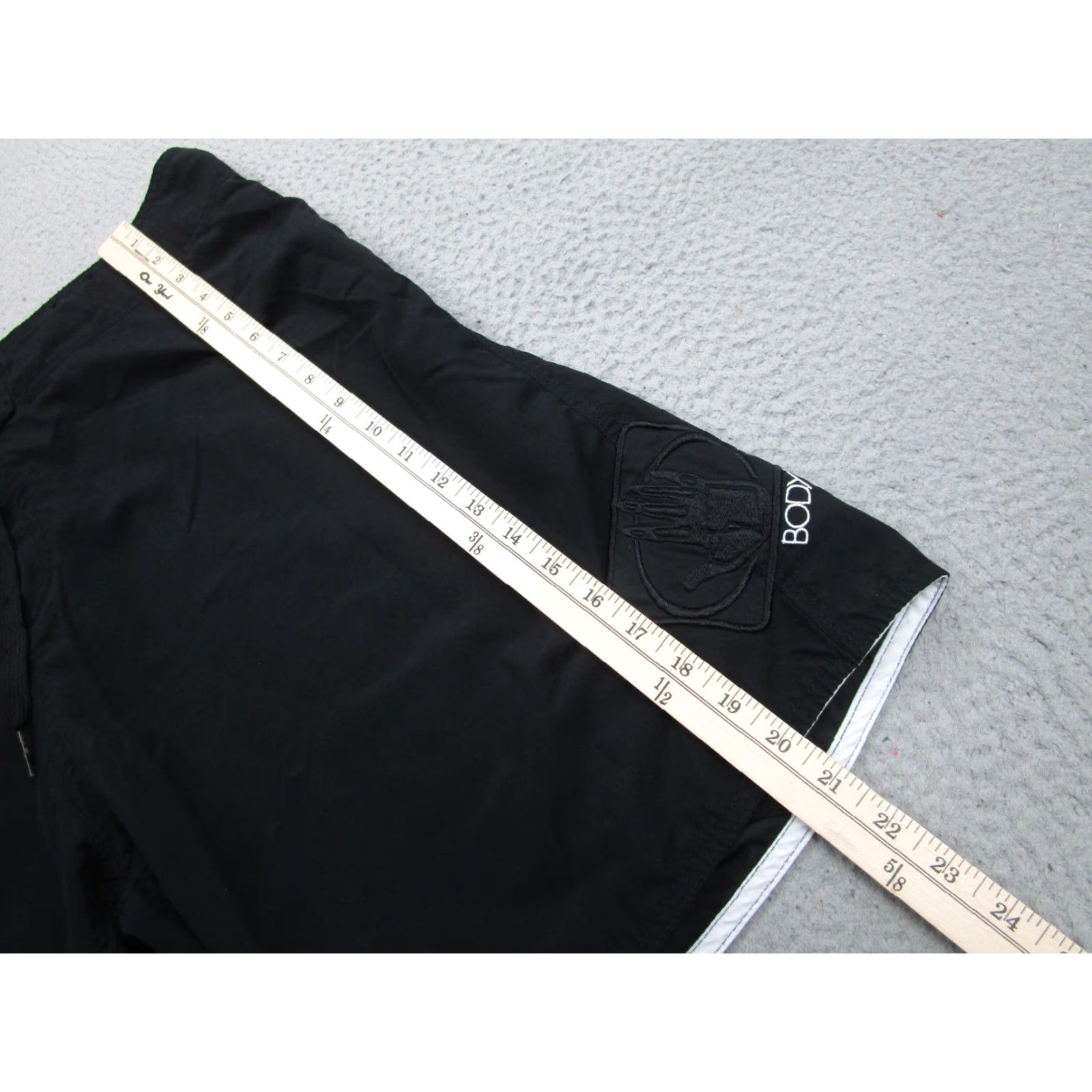 Body Glove Body Glove Mens Shorts 38 Black Boardshorts Swim Trunks Surf Pocket y2k Baggy Size US 38 / EU 54 - 3 Thumbnail