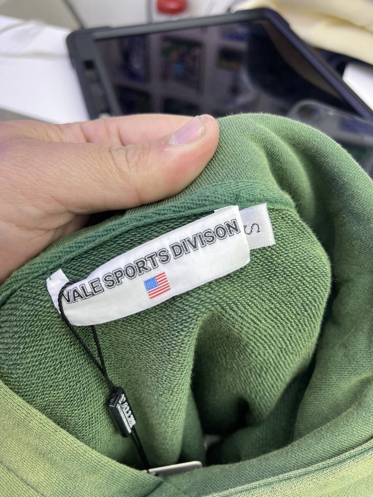 Vale Vale hoodie sport divison (green) Size US S / EU 44-46 / 1 - 3 Thumbnail