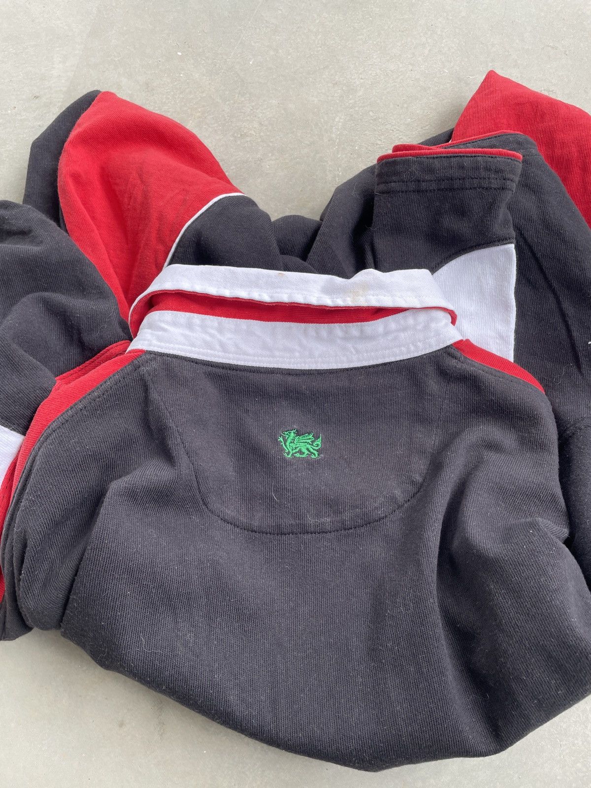 Other LUCY BRAND RUGBY SPORT WALES POLO TEE Size US XXL / EU 58 / 5 - 5 Thumbnail