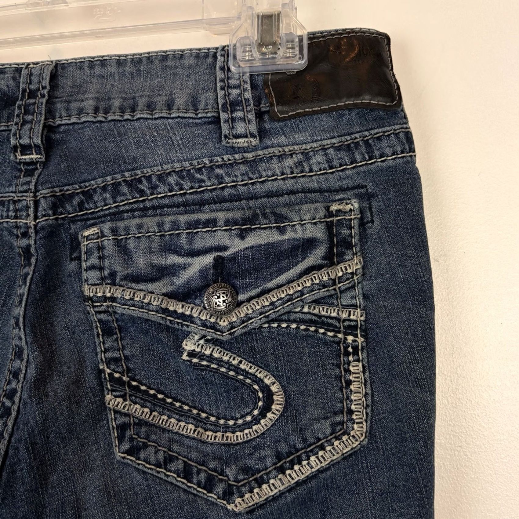 Silver Jeans Co. Silver Jeans Suki Jeans Slim Bootcut Womens Blue 30 x 33 Denim Cotton Blend Stretch Pockets 5-Pocket Design Slim Fit Size 30" / US 8 / IT 44 - 6 Thumbnail