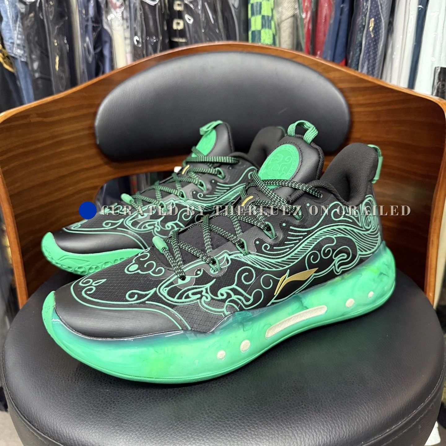 Li-Ning Yu Shuai 14 Beng Black Tiger Jade Size US 9 / EU 42 - 1 Thumbnail