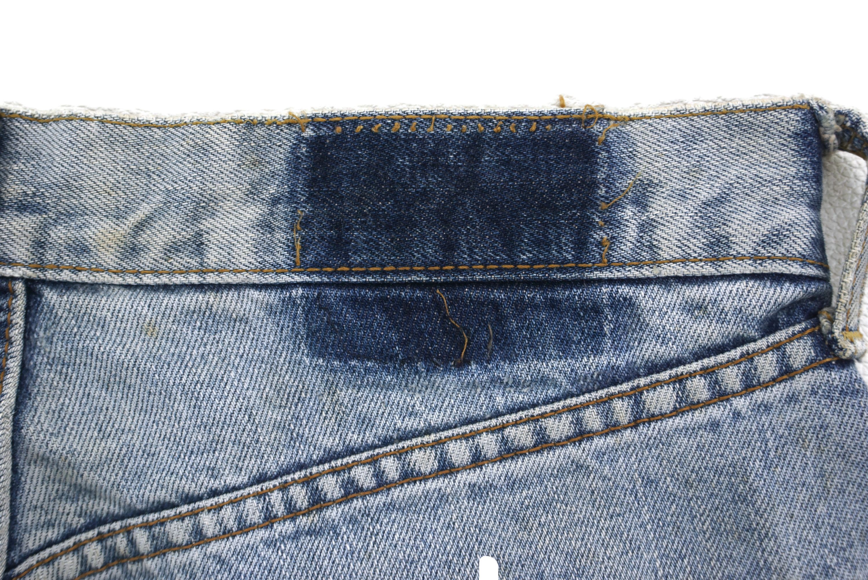 Levi's Vintage Levi's Jeans Size W30xL33.5 Light Wash Denim Size US 30 / EU 46 - 8 Thumbnail