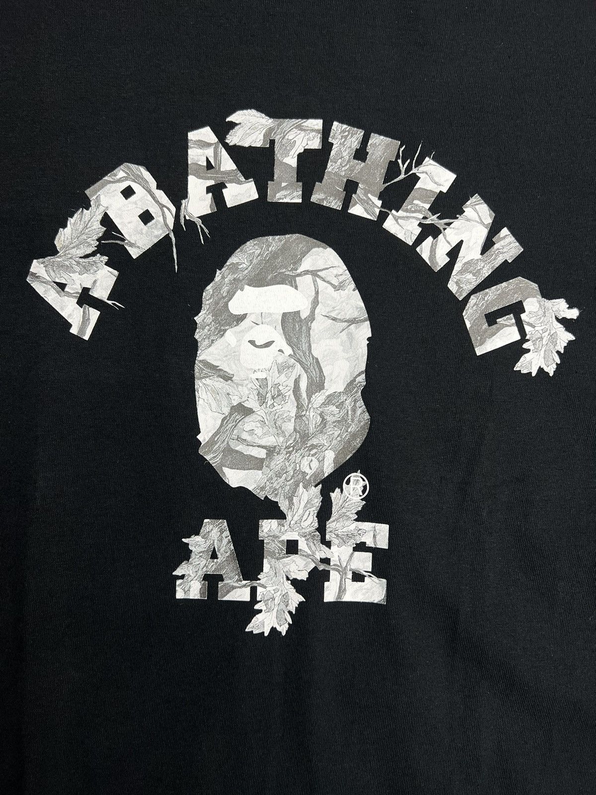 Bape Bape Tree Edge Camo College T-Shirt Size US XXL / EU 58 / 5 - 2 Thumbnail