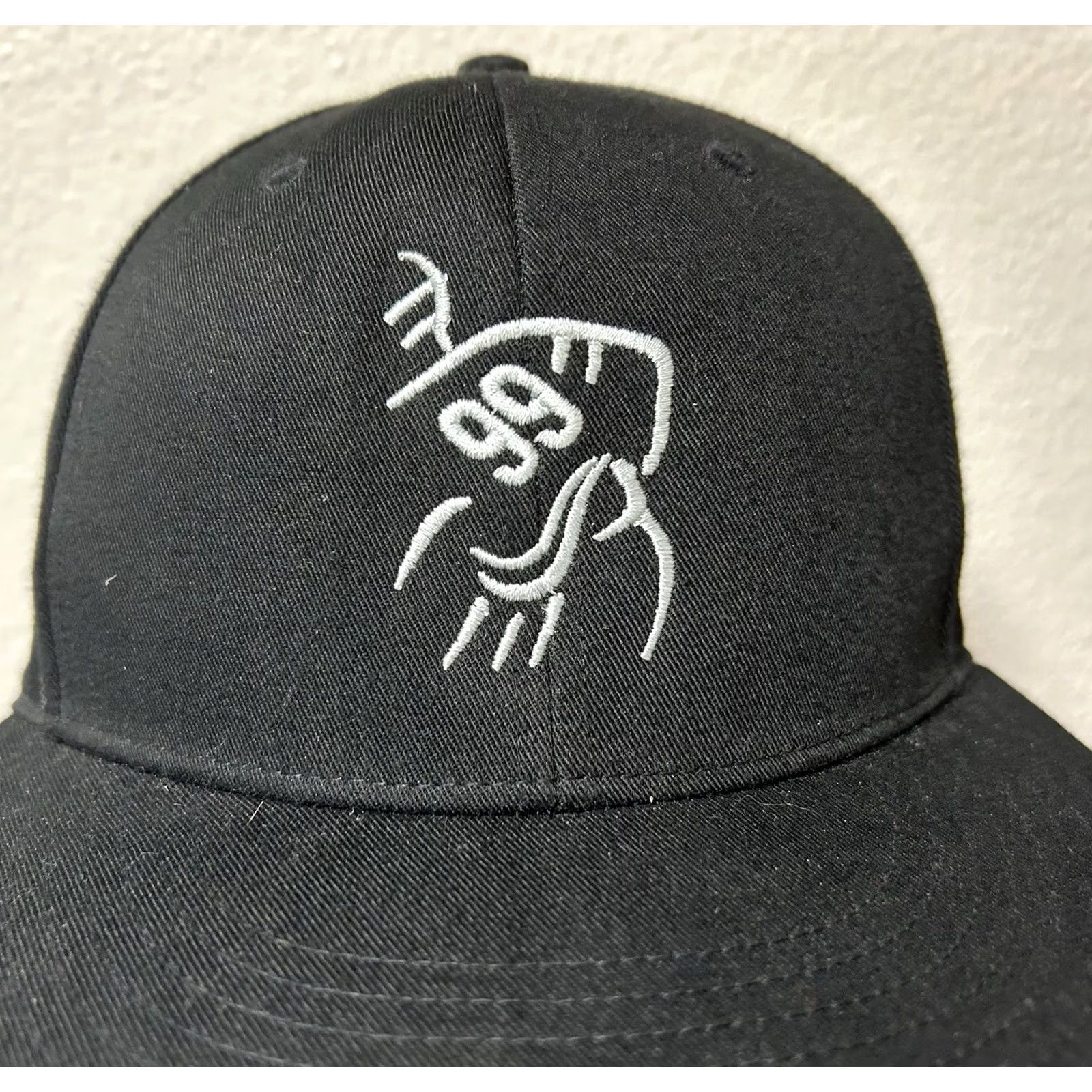 Adidas VINTAGE Wayne Gretzky 99 Adidas Snapback Hat Embroidered Hockey NHL Mens One Size Black Snapback Sports Classic Hockey Boys Girls Size ONE SIZE - 2 Thumbnail